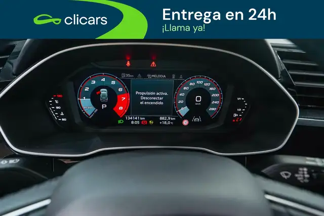 Audi Q3 view 15