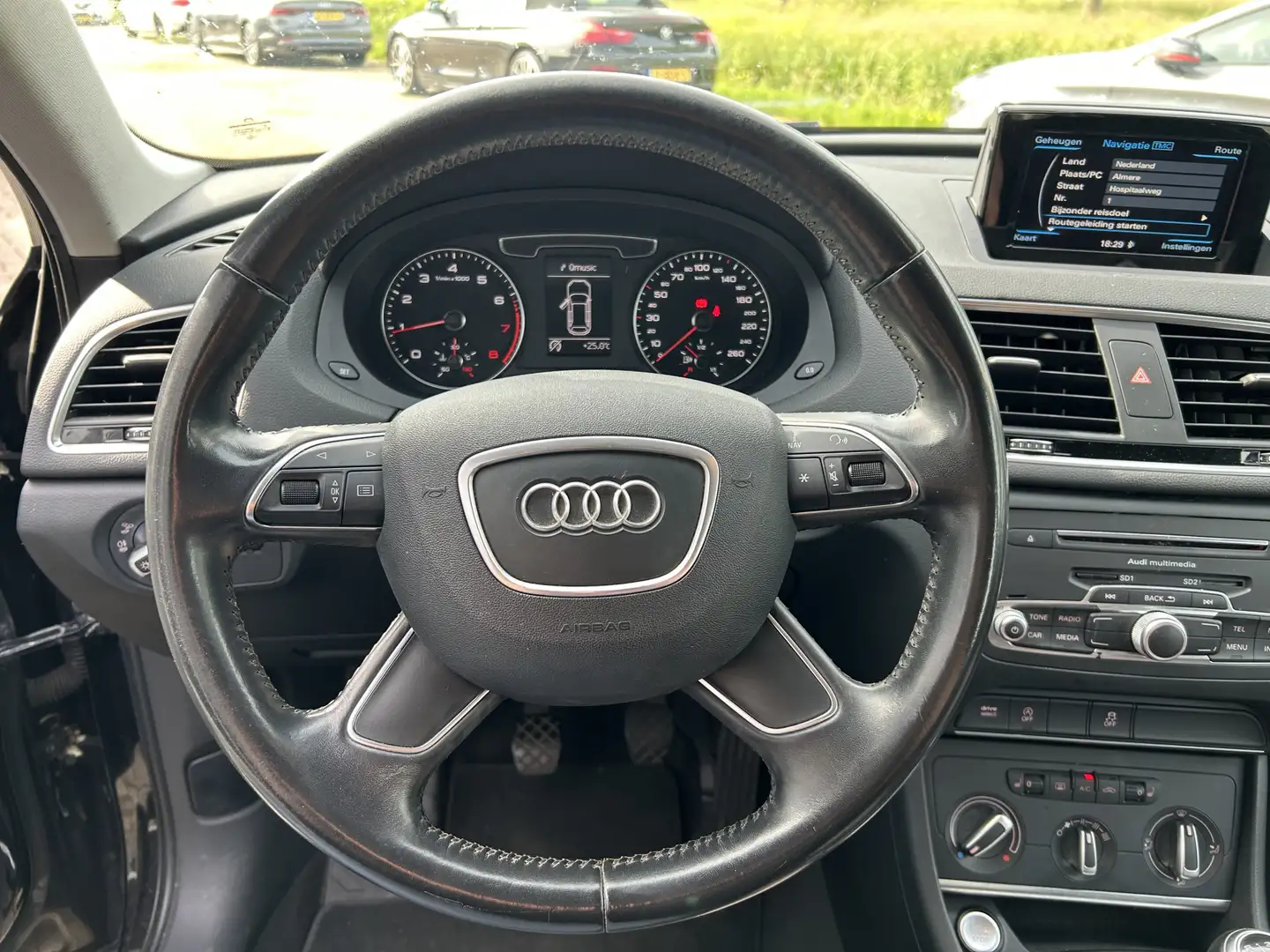 Audi Q3 1.4 TFSI CoD Design Pro Line Plus 50% deal 7.975,- Black - 2