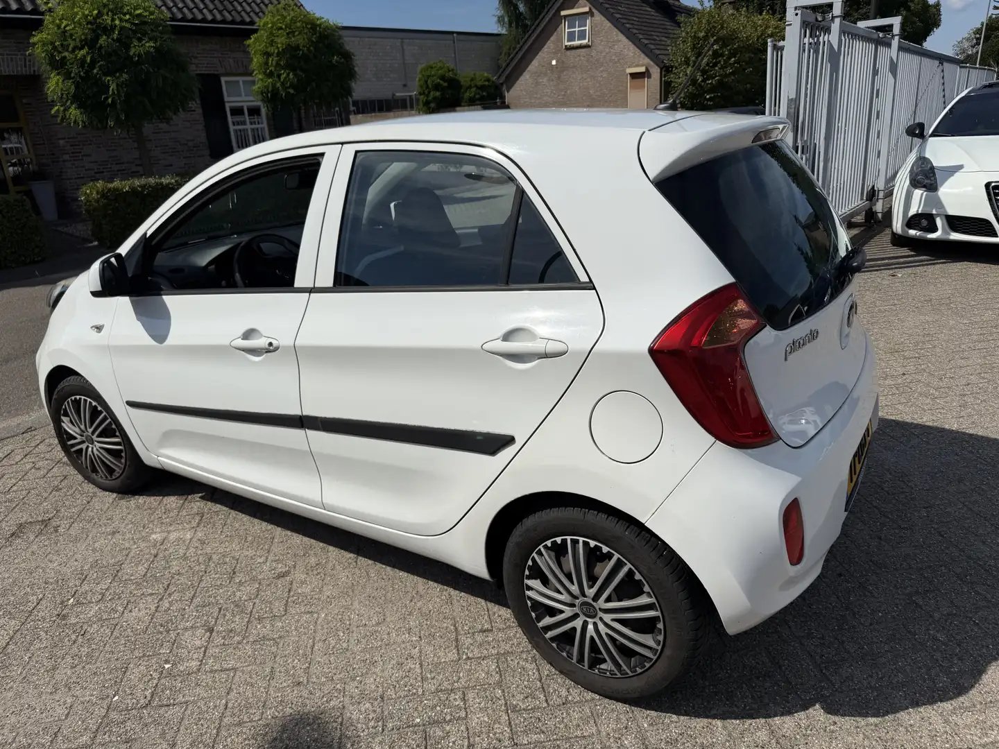 Kia Picanto 1.0 CVVT Comfort Pack Blanc - 2