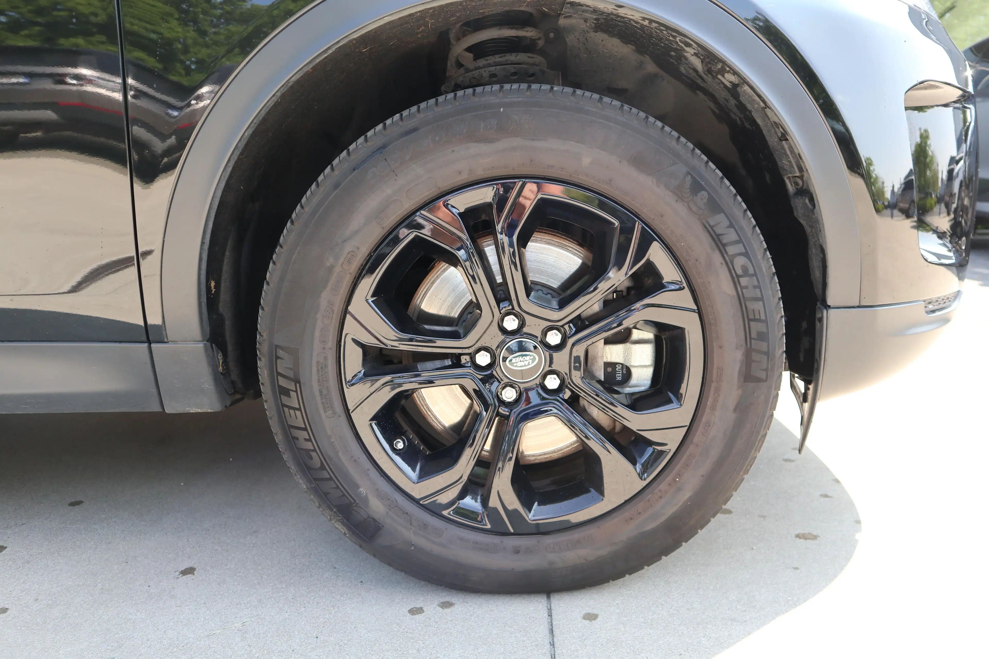Land Rover Discovery Sport S — photo 9
