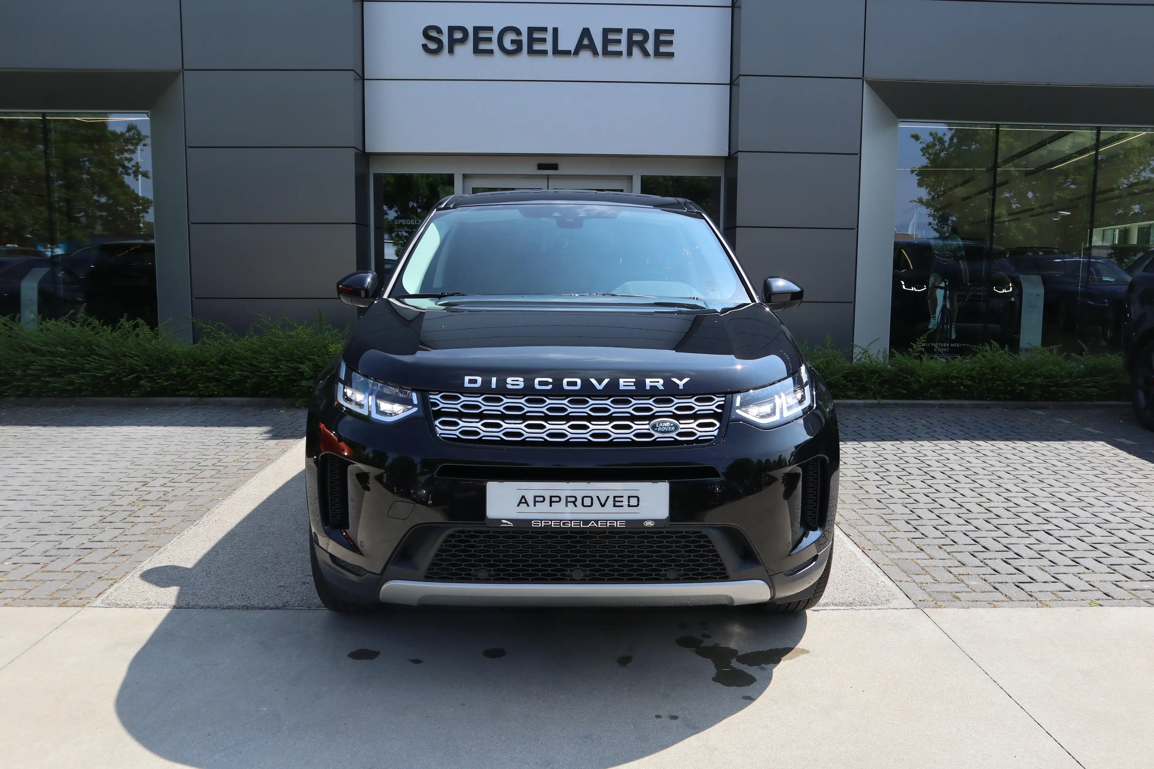 Land Rover Discovery Sport S — photo 8