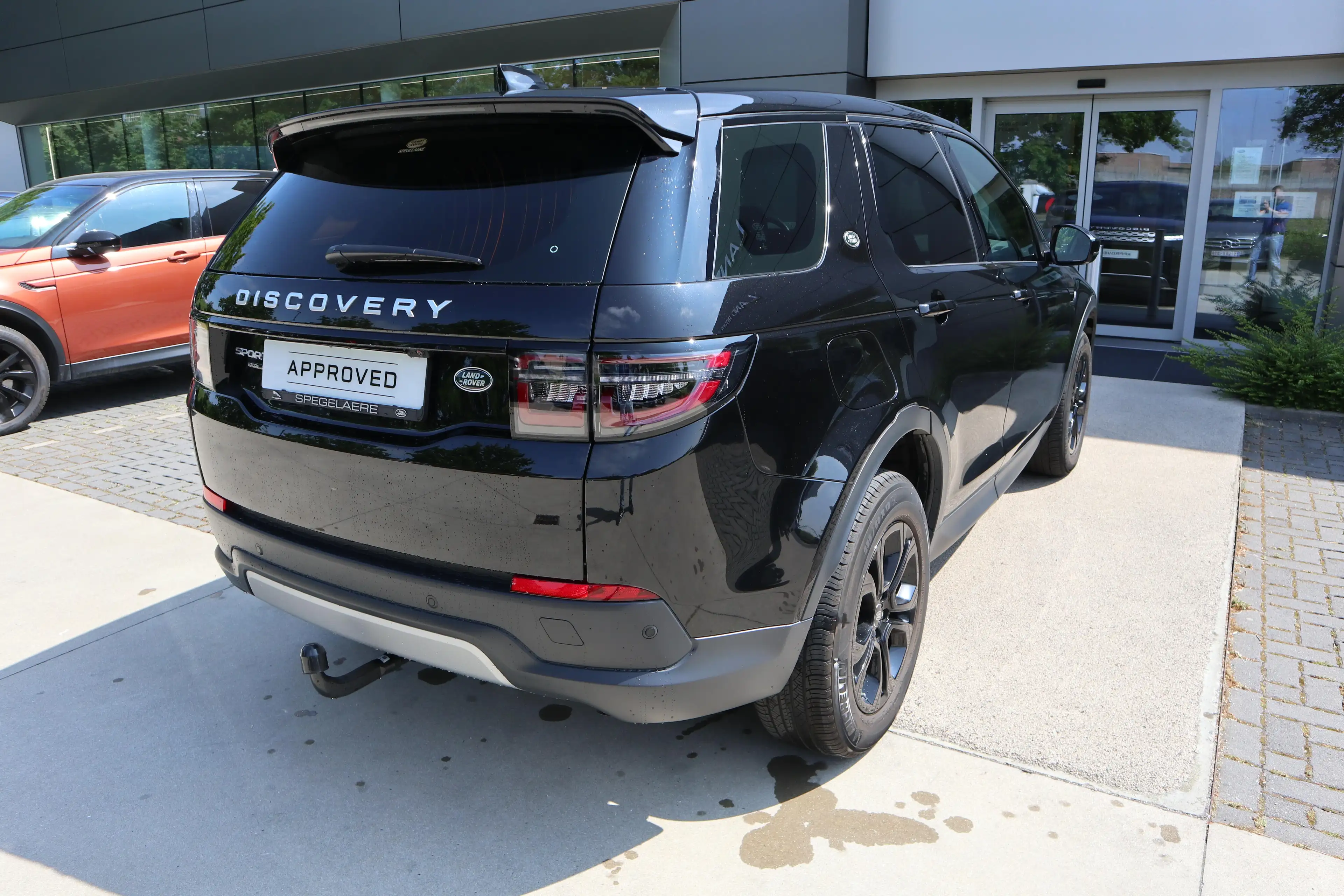 Land Rover Discovery Sport S — photo 2