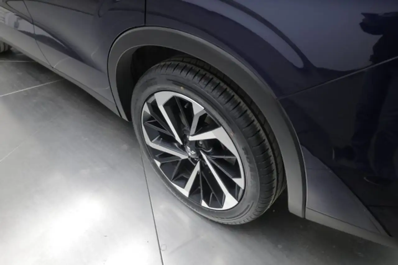 Mitsubishi Outlander снимка Mitsubishi Outlander