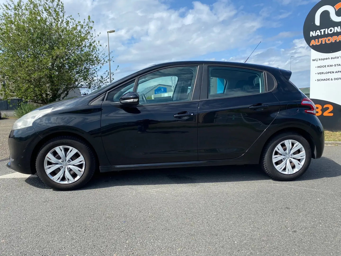 Peugeot 208 2012 * 1.2 VTi Blue Lease * NAV * AIRCO * ELEC. RA Zwart - 2
