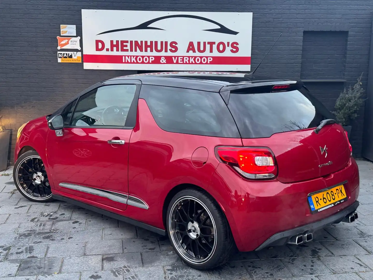 Citroen DS3 1.6 So Chic *SUPER STOERE UITVOERING* Rood - 2