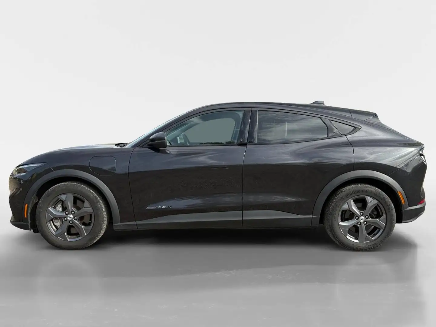 Ford Mustang Mach-E Basis Schwarz - 2