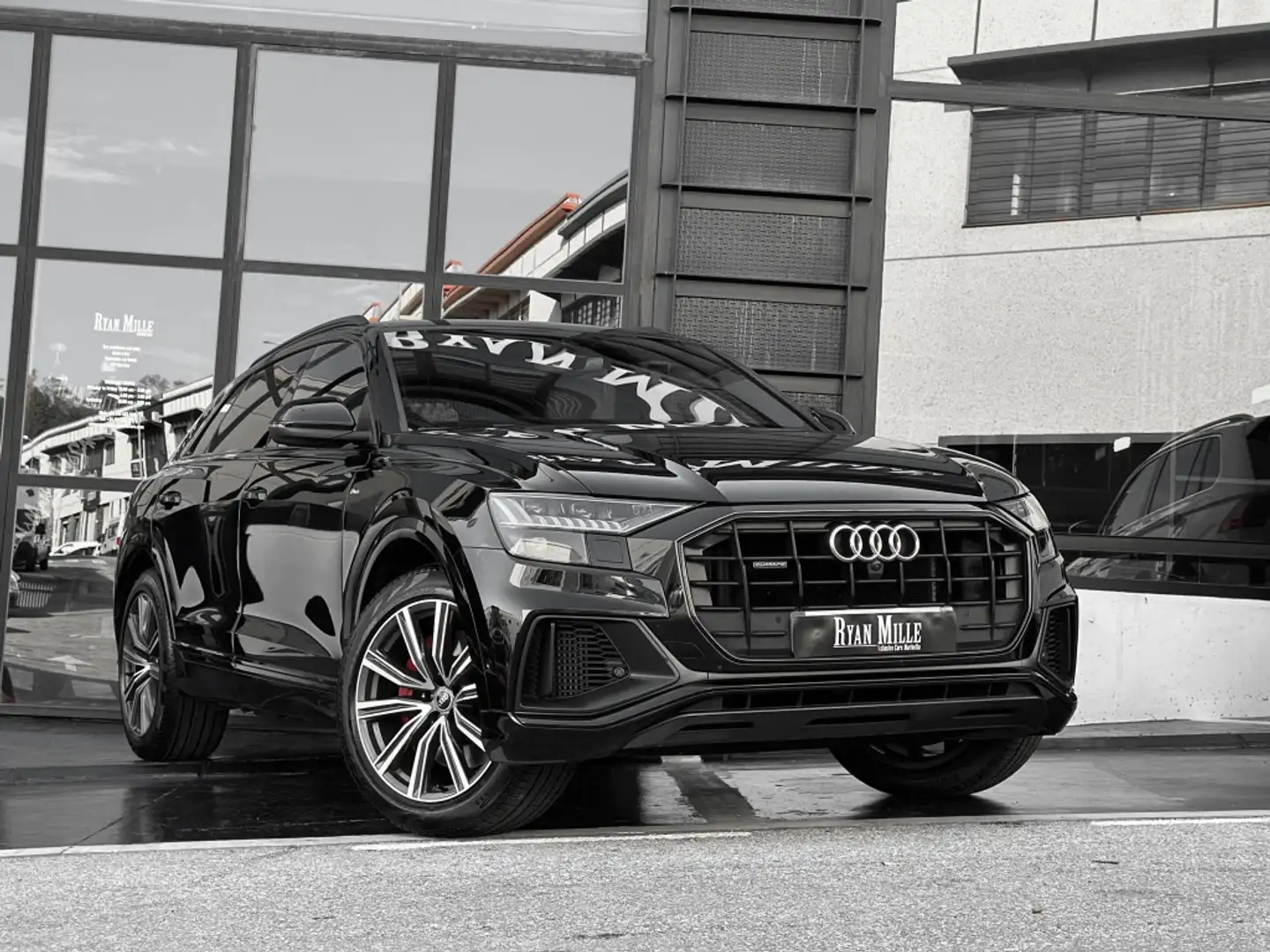 Audi Q8 60 TFSIe S line quattro Negro - 1