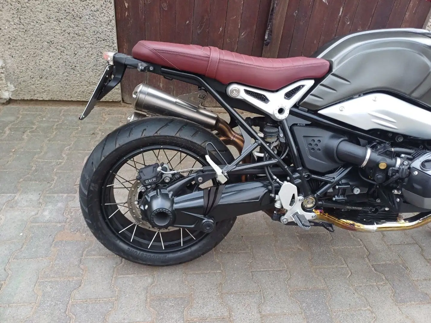 BMW R nineT Scrambler Grau - 2