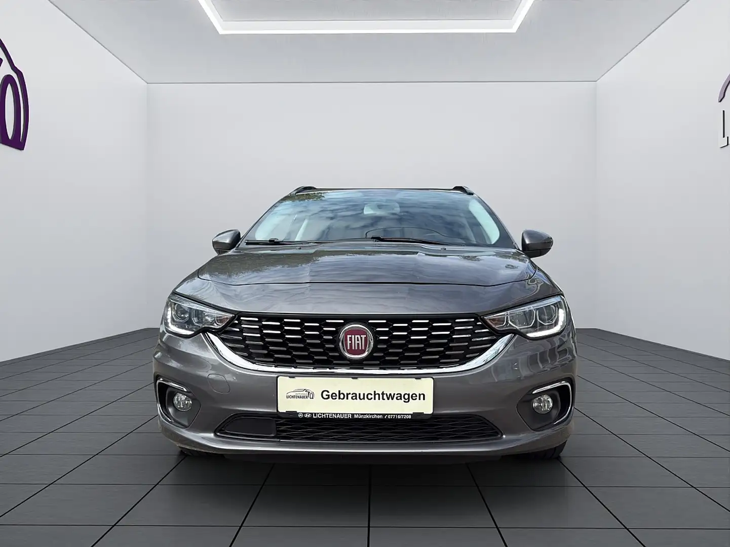 Fiat Tipo 1,6 MultiJet II 120 Start&Stop Lounge Grau - 2