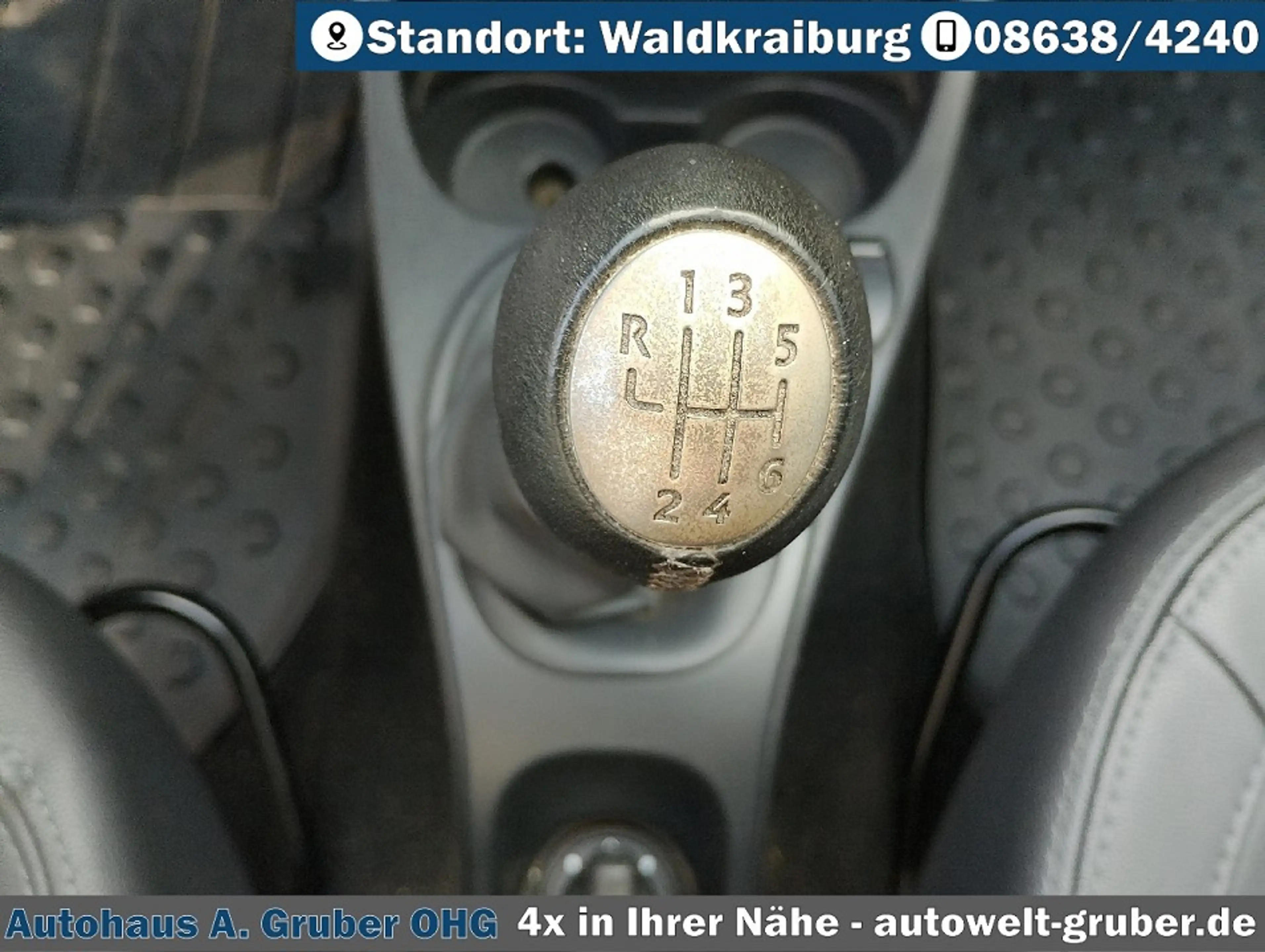 Dacia Duster TCe Explorer+Navi+Tempo+Dachreling+USB+ — photo 17