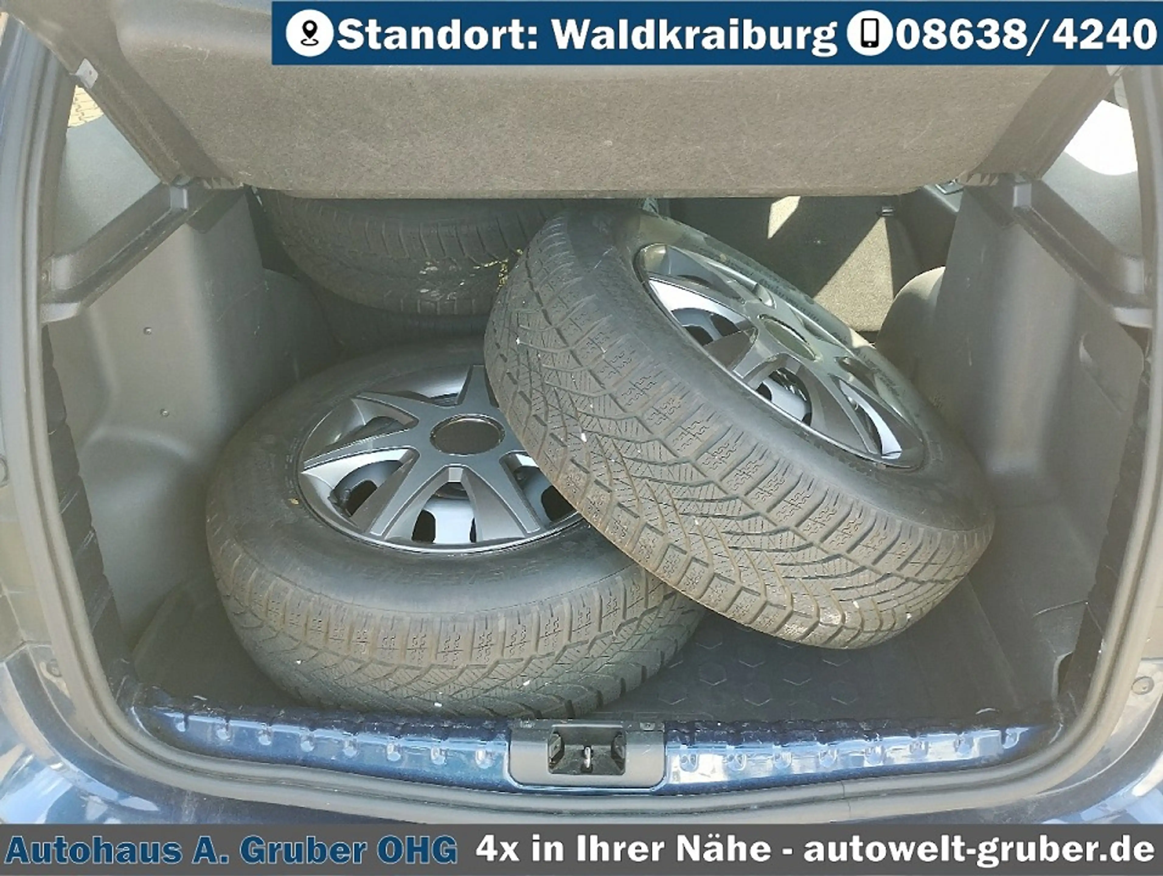 Dacia Duster TCe Explorer+Navi+Tempo+Dachreling+USB+ — photo 7