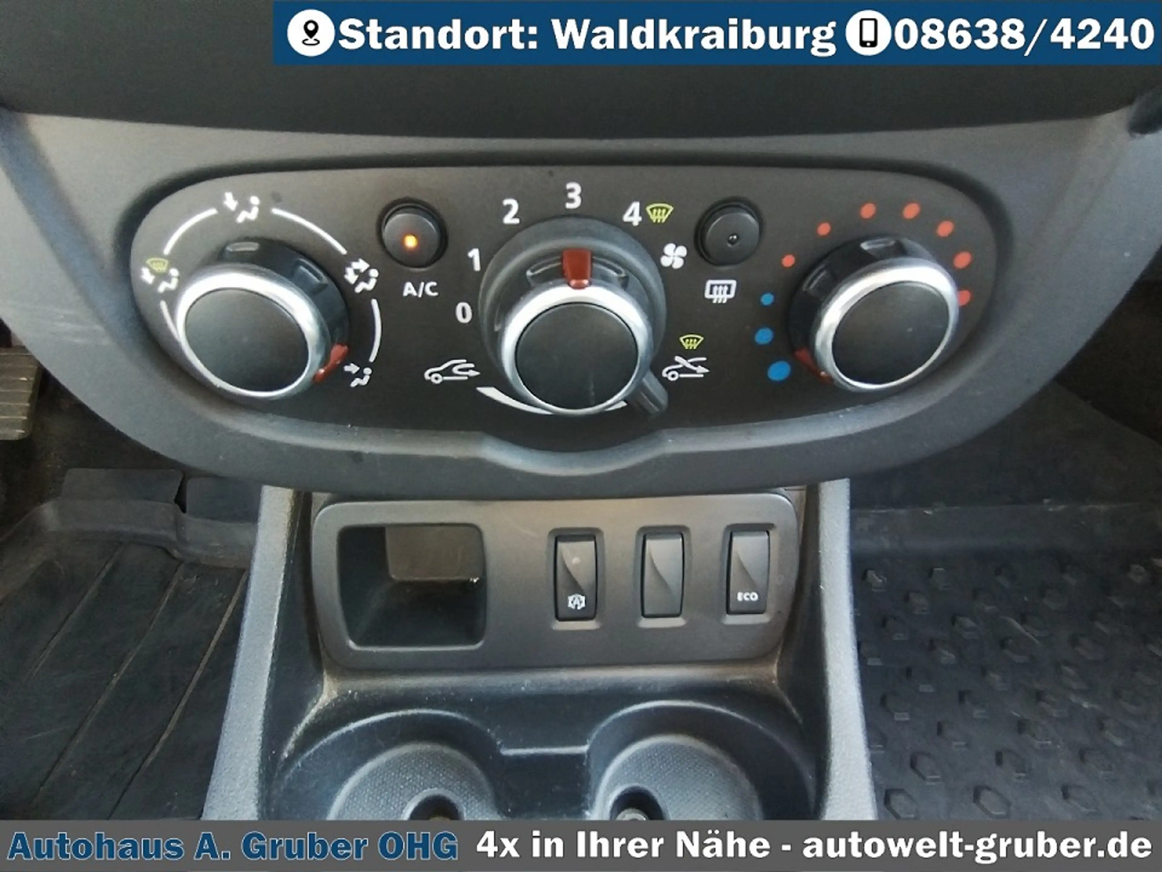 Dacia Duster TCe Explorer+Navi+Tempo+Dachreling+USB+ — photo 12