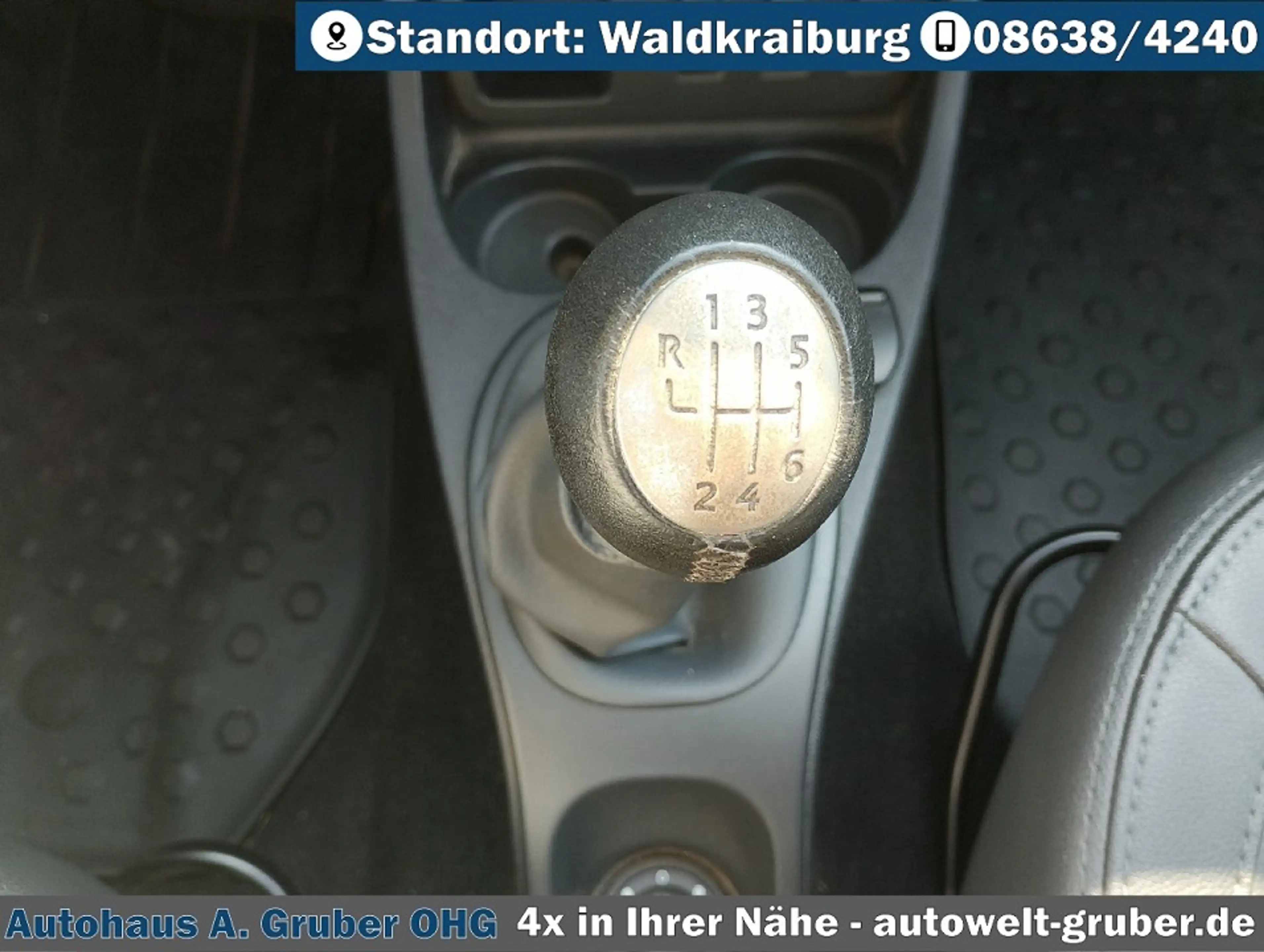 Dacia Duster TCe Explorer+Navi+Tempo+Dachreling+USB+ — photo 13