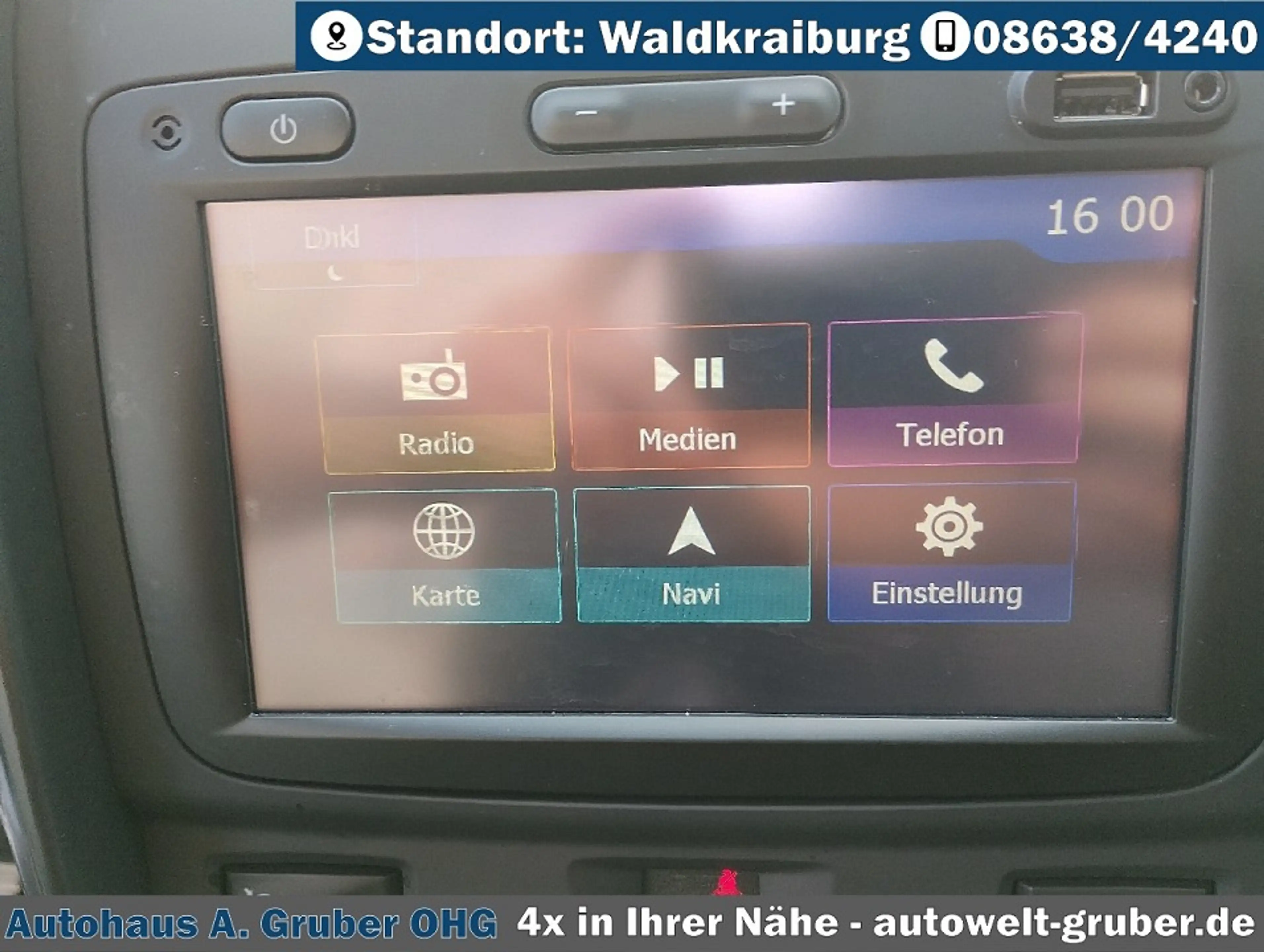 Dacia Duster TCe Explorer+Navi+Tempo+Dachreling+USB+ — photo 18