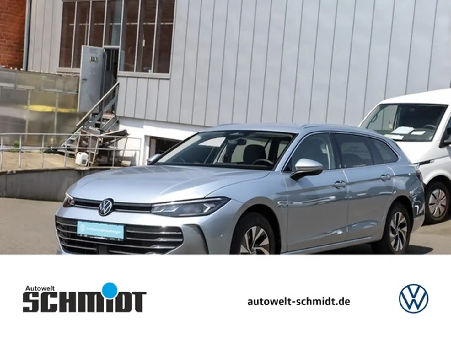 Volkswagen Passat Variant 1.5 eTSi DSG Business R.-Kamera Navi SideAssist... Plateado - 1