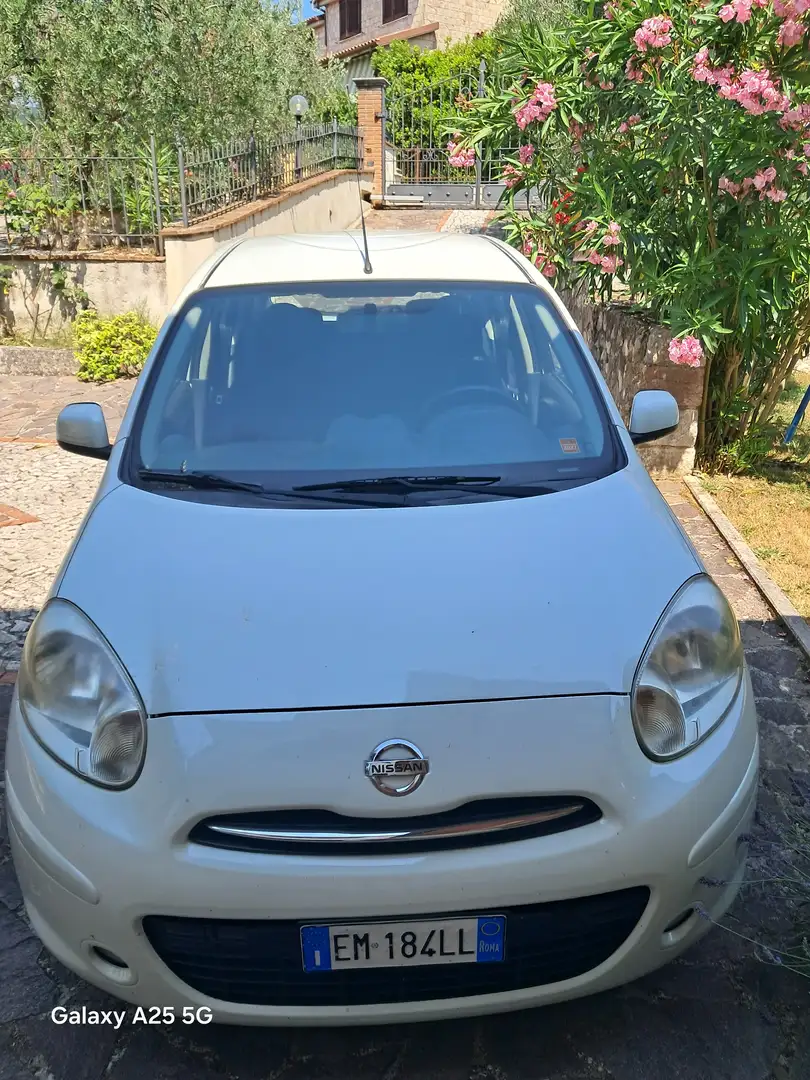 Nissan Micra Bianco - 1