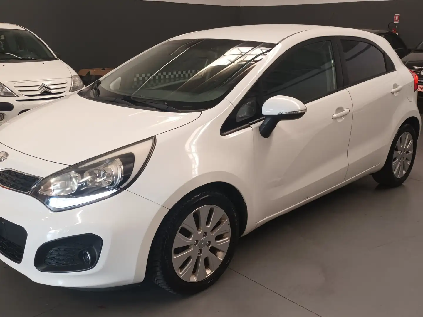 Kia Rio Rio III 2013 5p 1.1 crdi EX Plus Bianco - 2