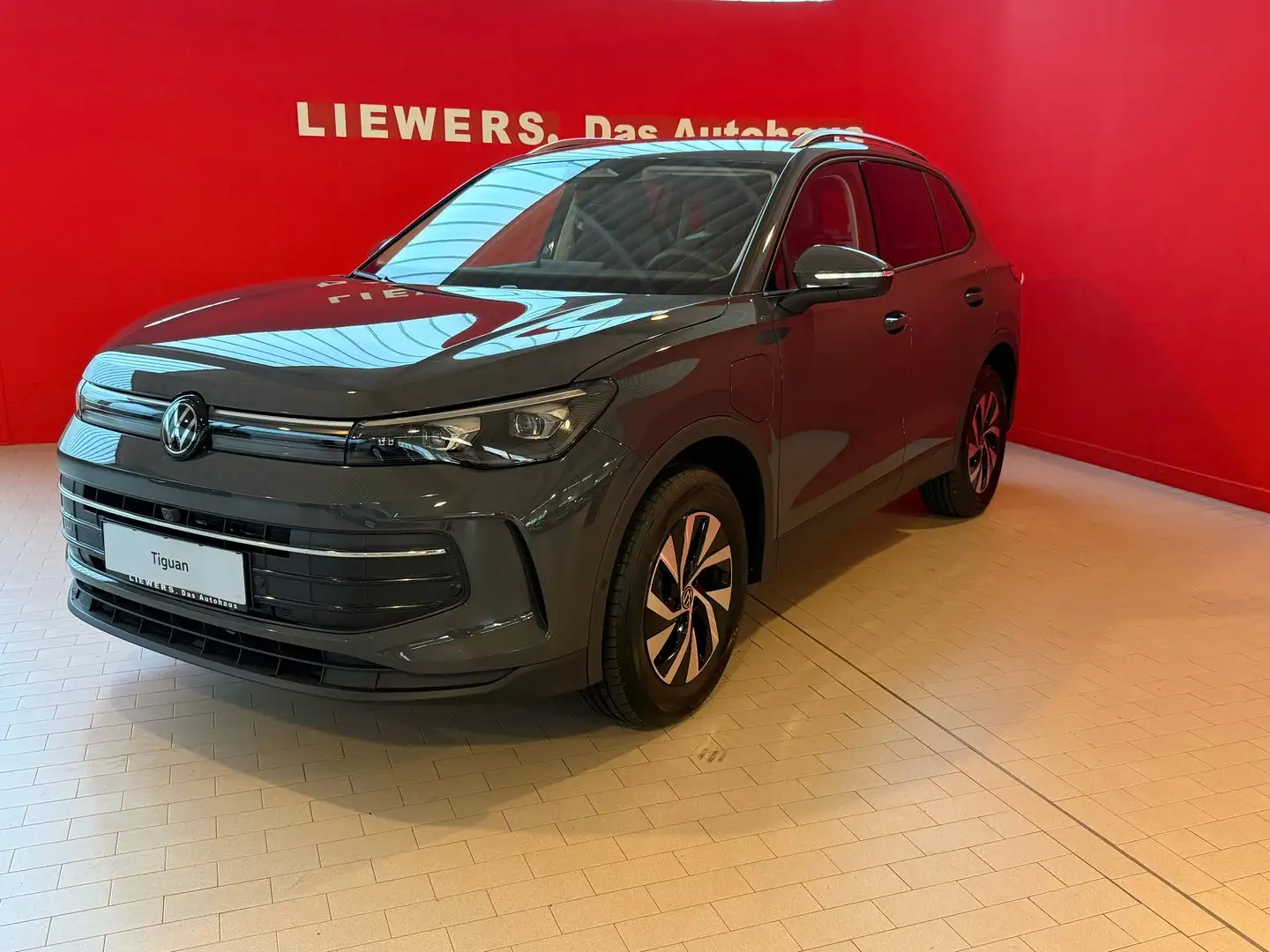 Volkswagen Tiguan Friends eHybrid DSG 150 kW Grau - 1