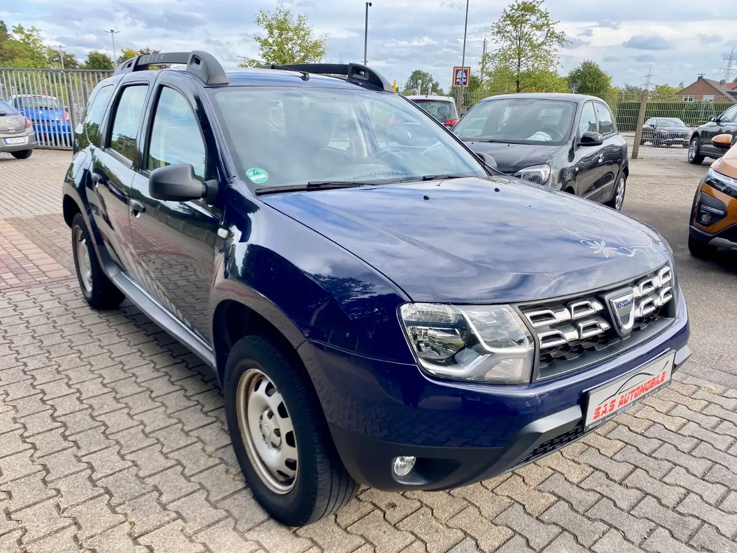 Dacia Duster Essentiel 4x2 /1 Hand/scheckheftgepflegt Blau - 1