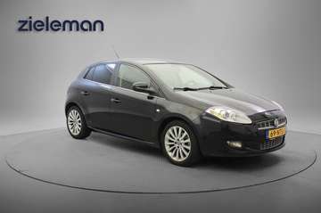 1.4 T-Jet Dynamic - Cruise, Clima, Trekhaak