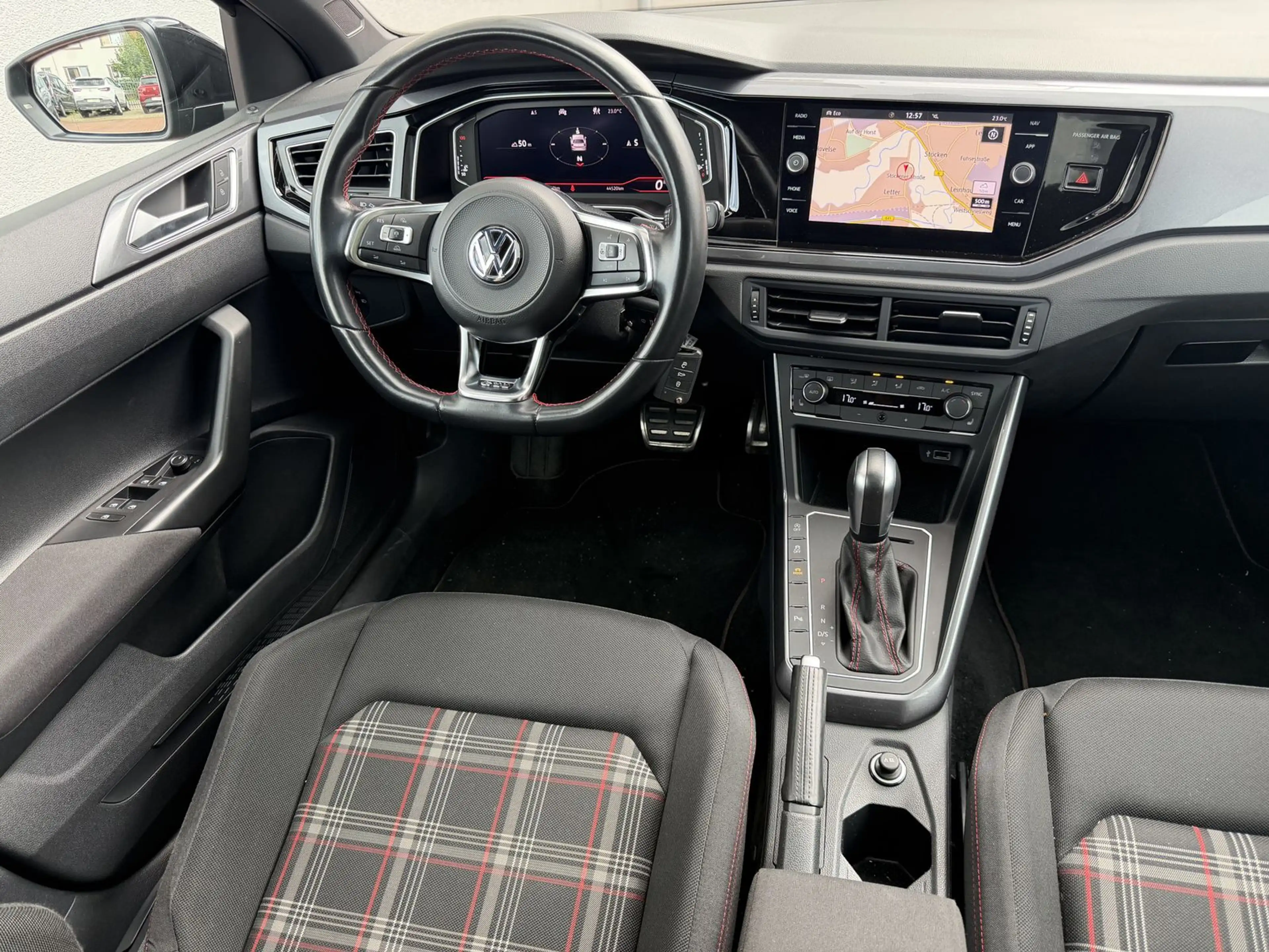 Volkswagen Polo GTI Autom 1.Hand Virtuelle PANO Navi LED — photo 12