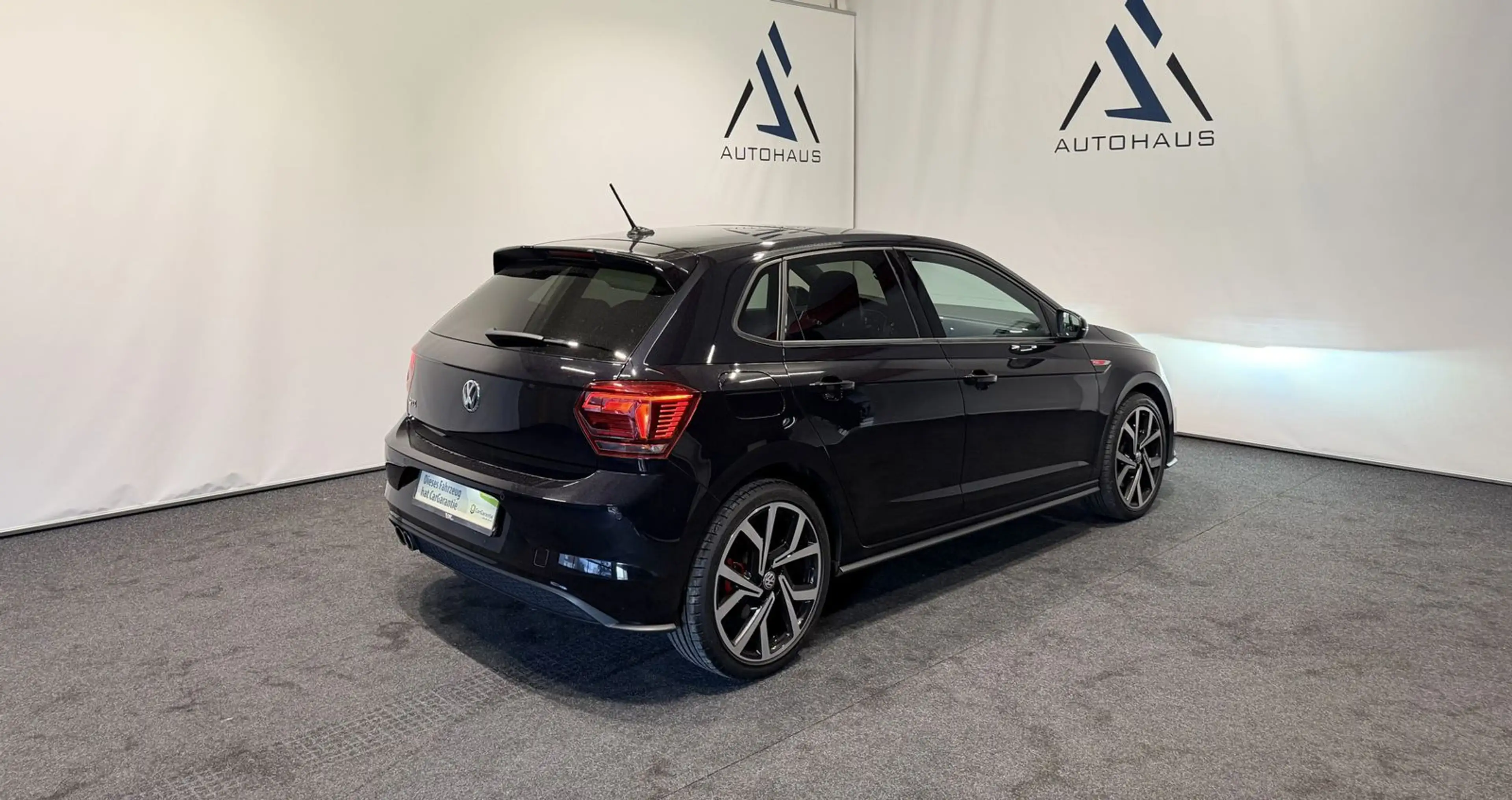 Volkswagen Polo GTI Autom 1.Hand Virtuelle PANO Navi LED — photo 11