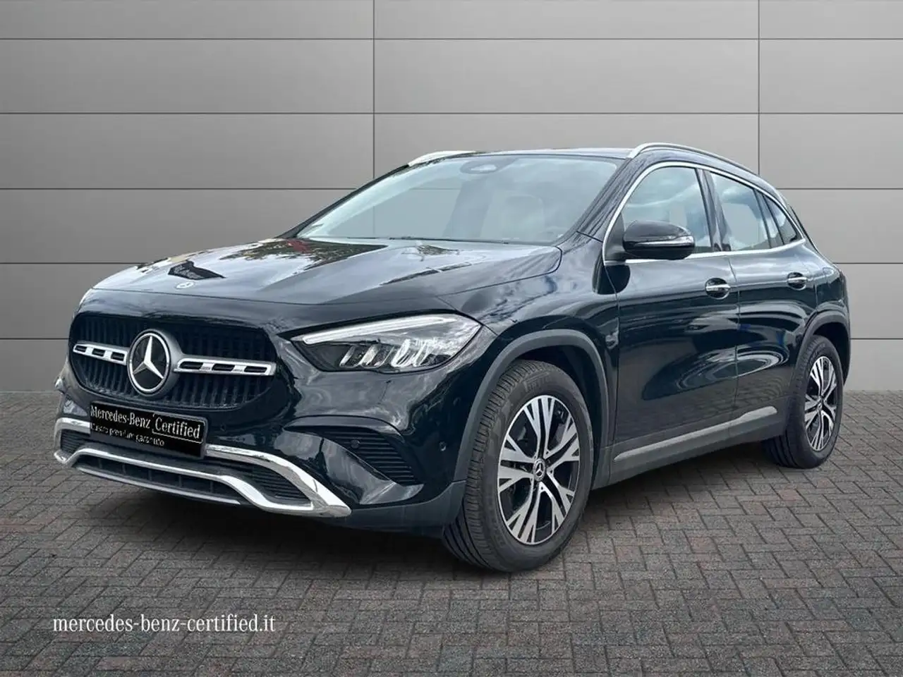Mercedes-Benz GLA 200