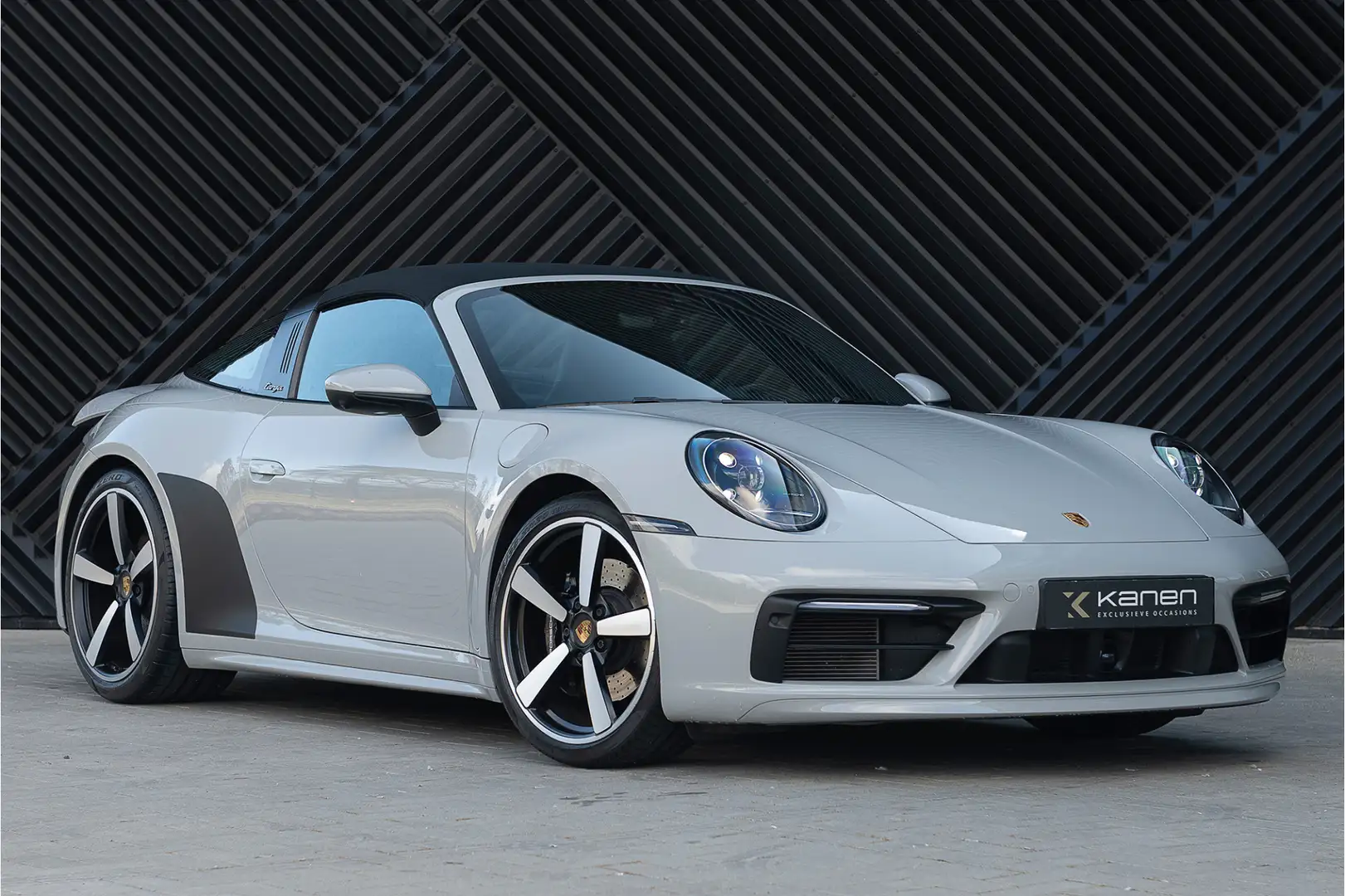 Porsche 992 Targa 4S SportChrono+ Bose PDLS+ Memory ACC 360Cam Grijs - 1