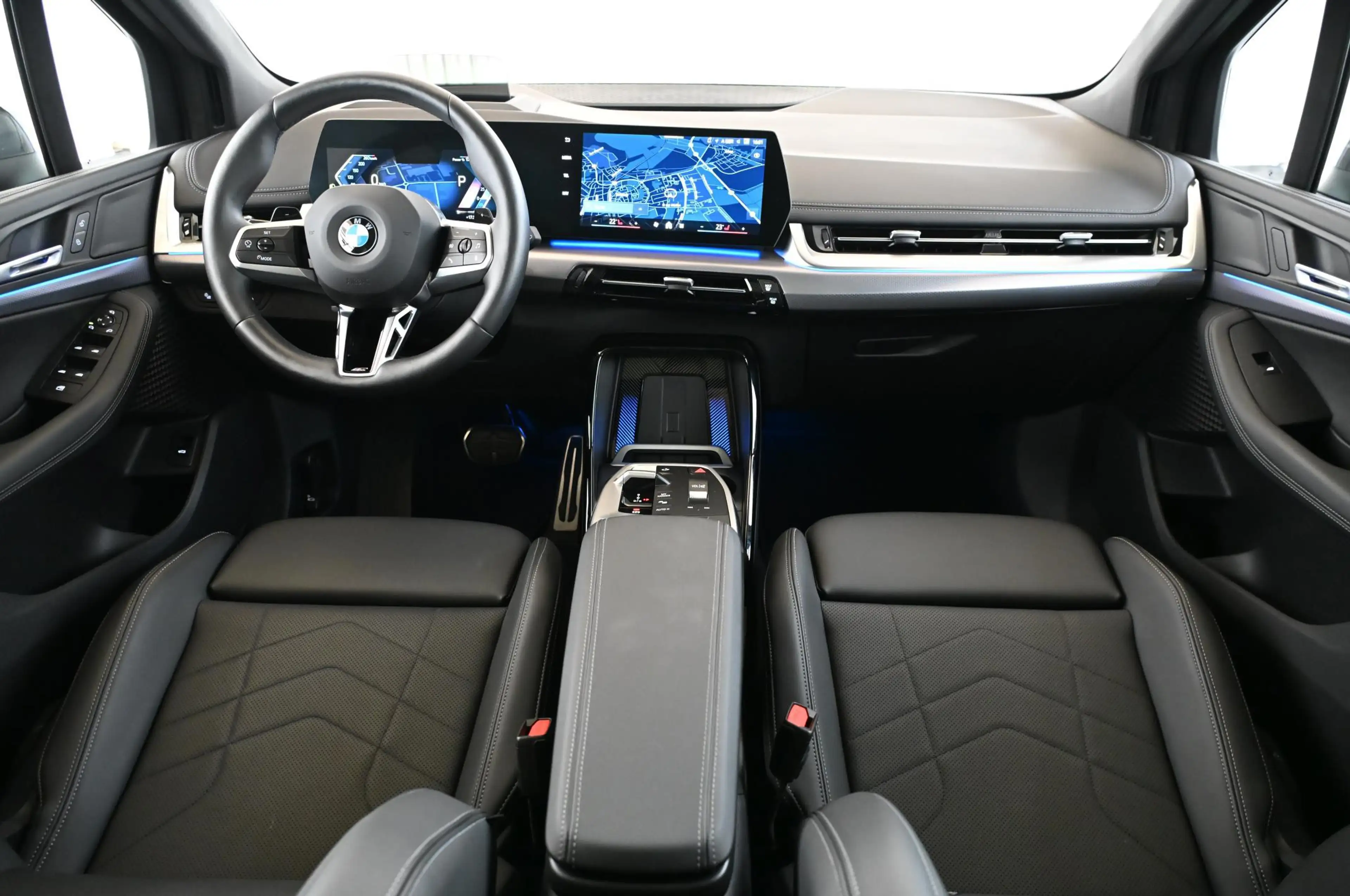 BMW 220 M-Sport Innovations & Travel Paket/18 — photo 11
