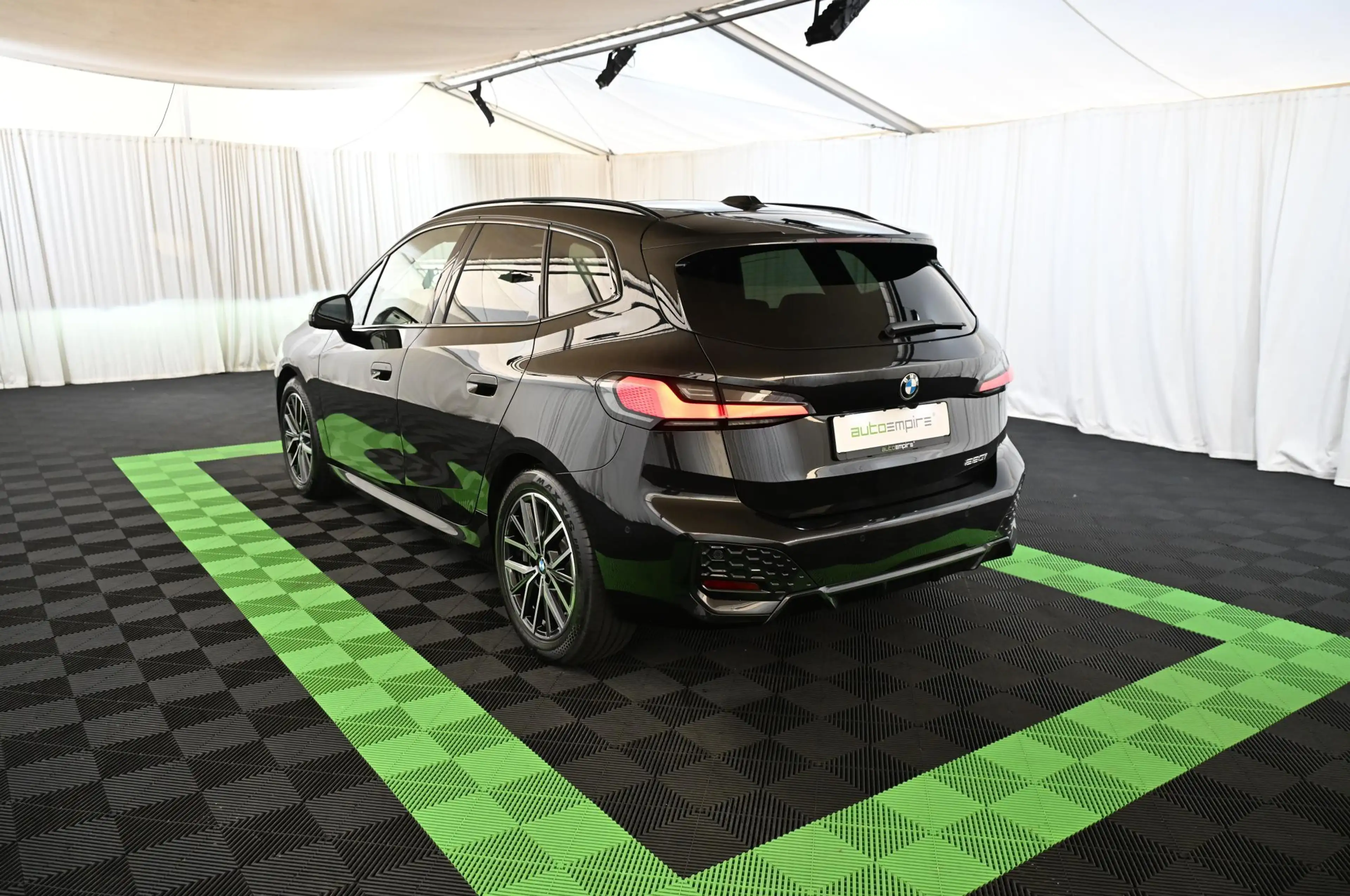 BMW 220 M-Sport Innovations & Travel Paket/18 — photo 6
