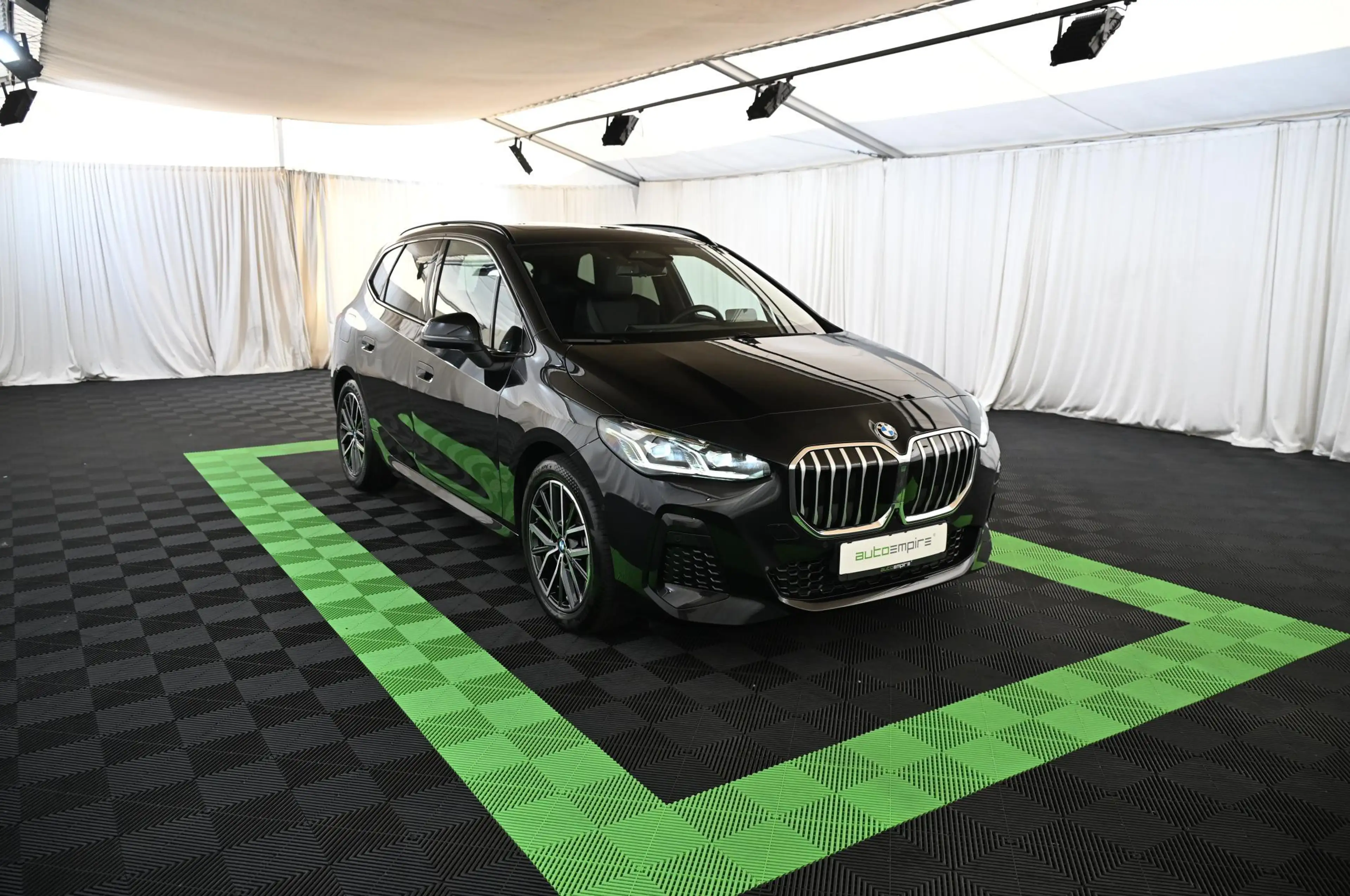 BMW 220 M-Sport Innovations & Travel Paket/18 — photo 4