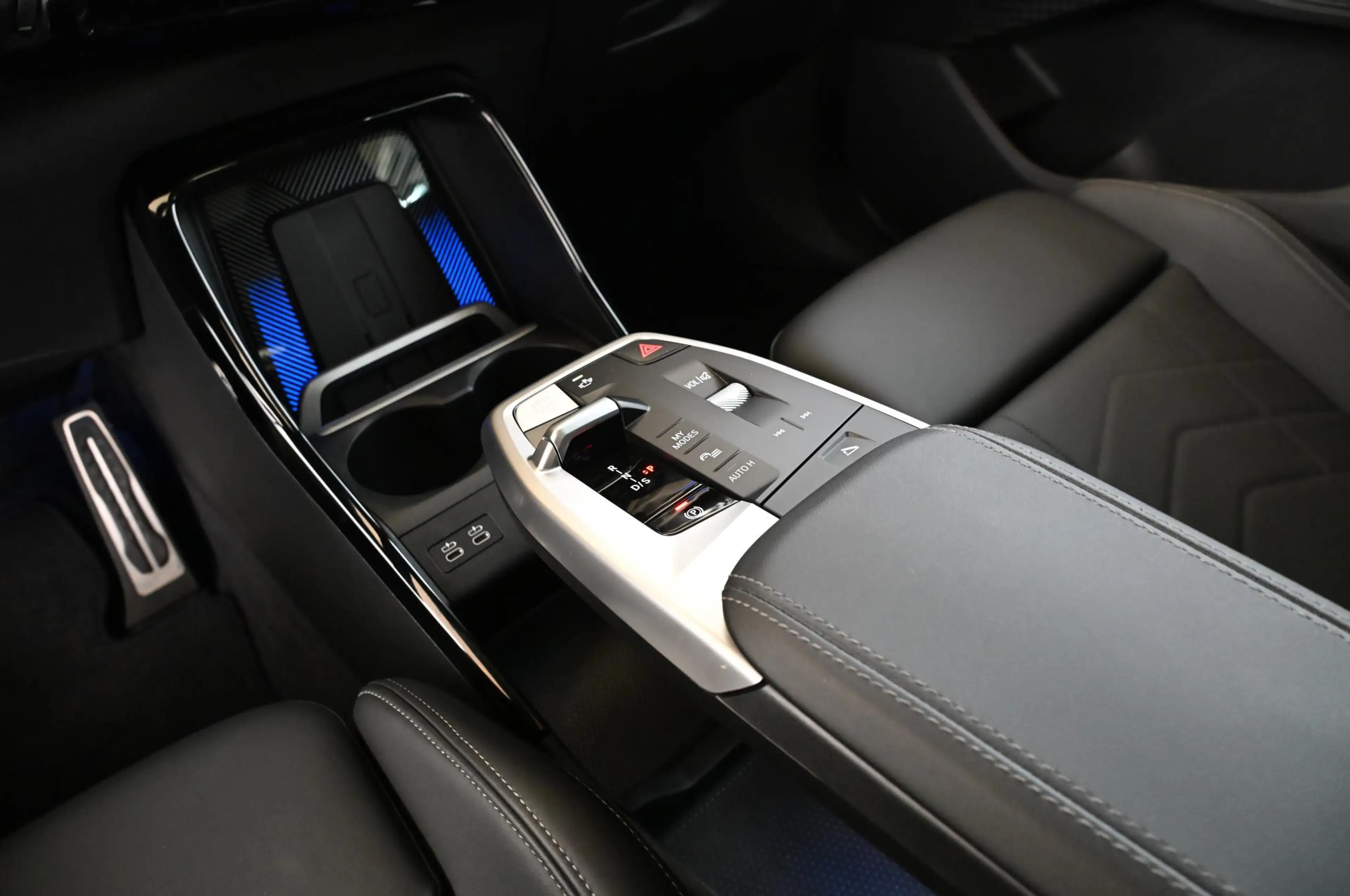 BMW 220 M-Sport Innovations & Travel Paket/18 — photo 14