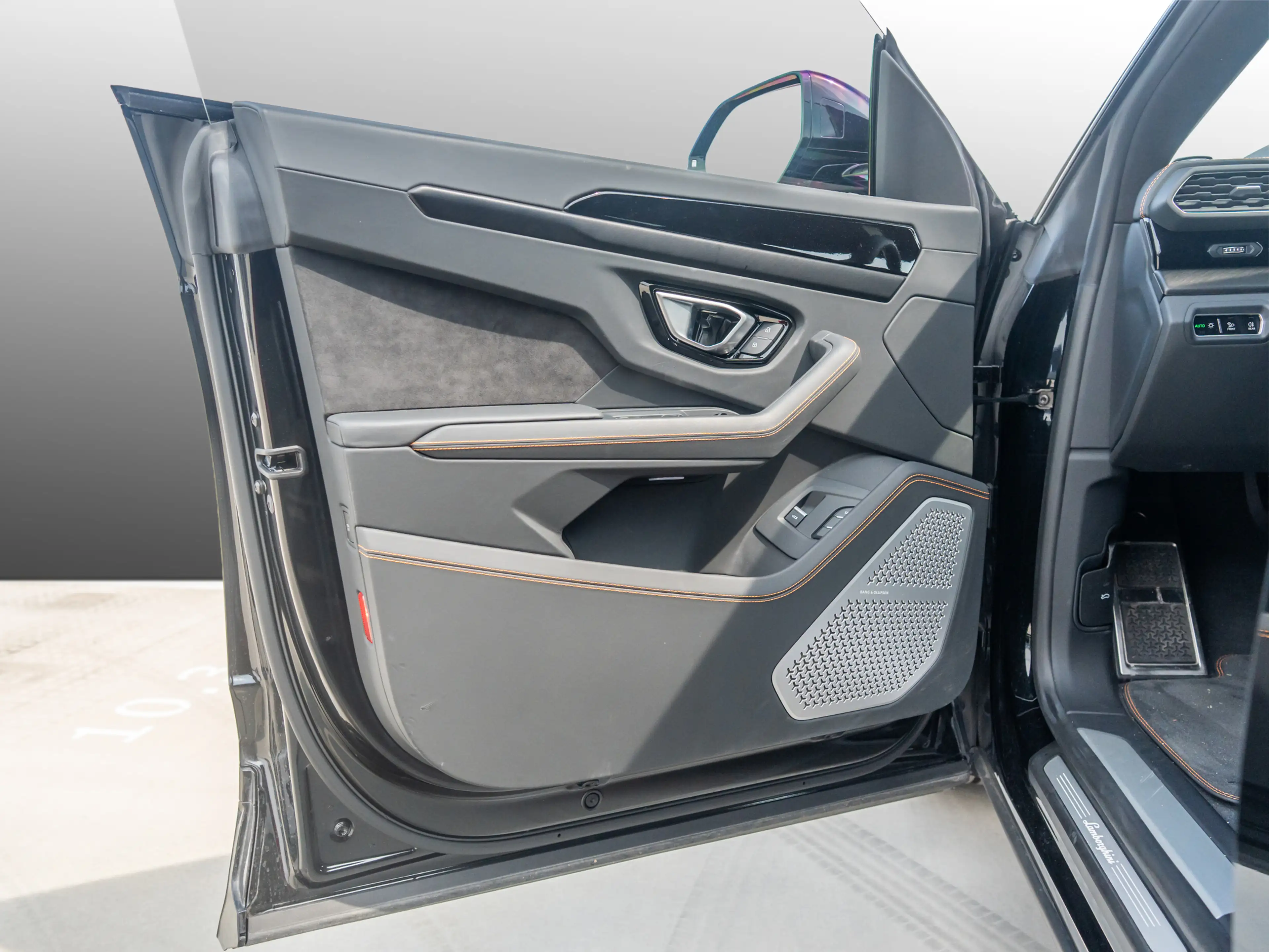 Lamborghini Urus S |MY23|Nere Helene|Akra|Pano|360°|B&O| — photo 10