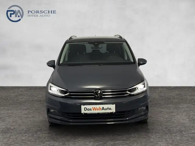 Volkswagen Touran view 2