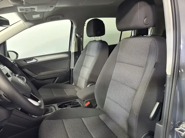 Volkswagen Touran view 13