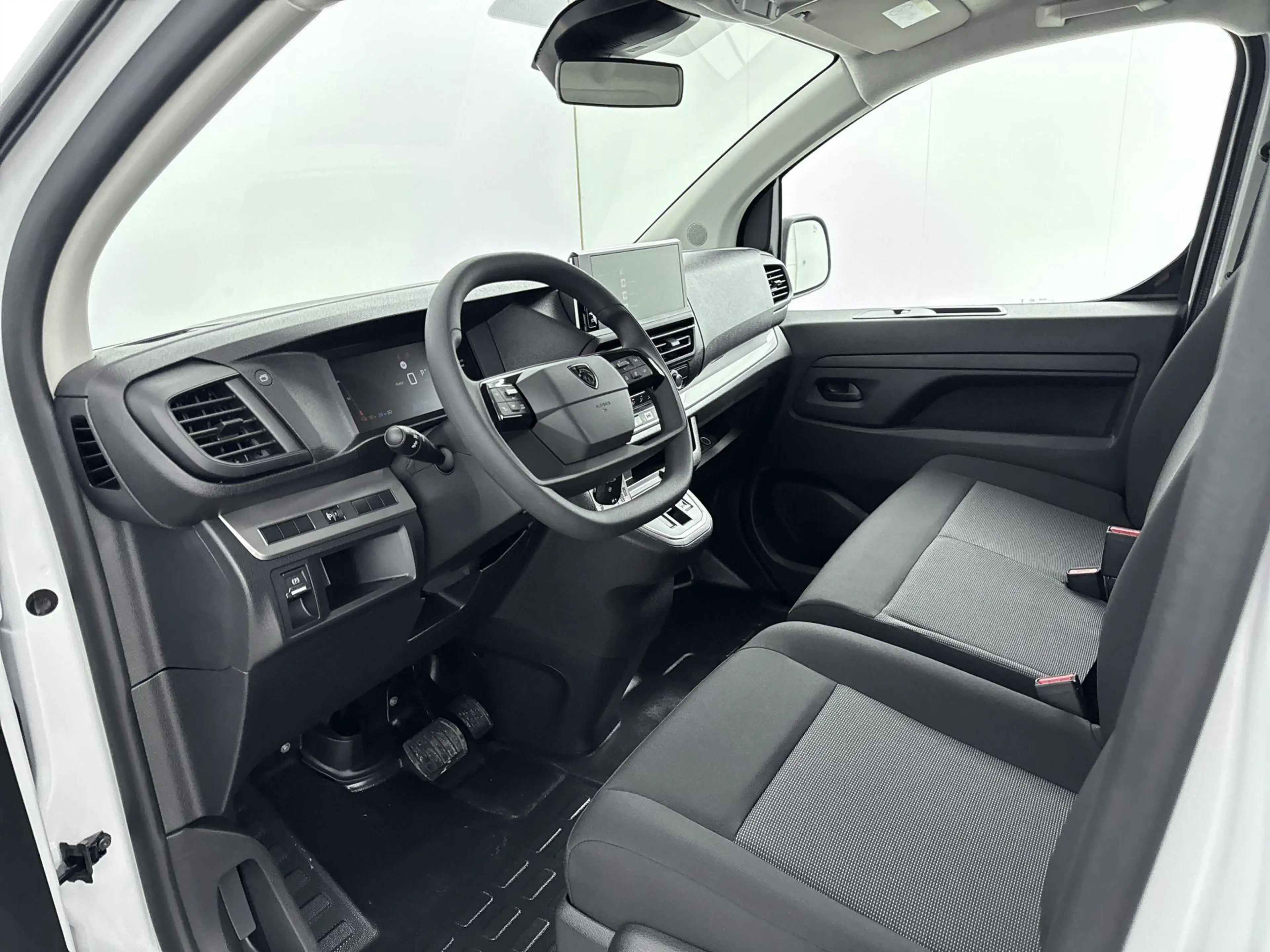 Peugeot e-Expert EV L2 75 kWh | DEMO deal | Camera | Navigatie | Ai — photo 13