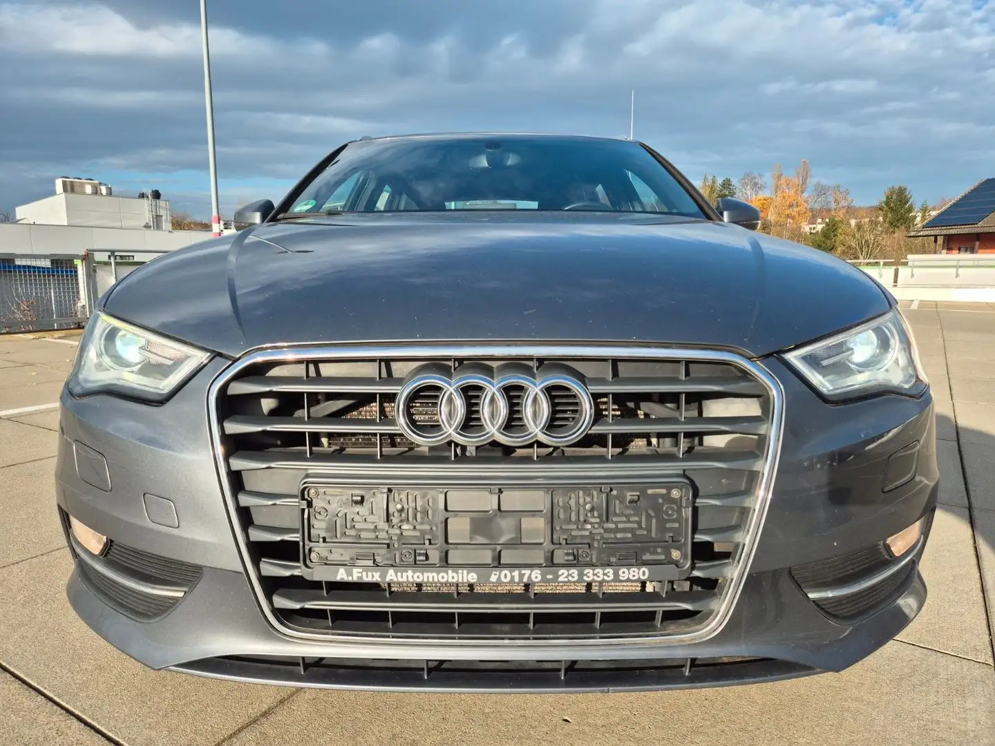 Audi A3 S-line  Bi-Xenon S-tronic Zahnr.Neu Gris - 2