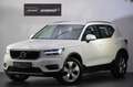 Volvo XC40 D4 Momentum AWD Geartronic Weiß - thumbnail 2