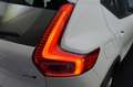 Volvo XC40 D4 Momentum AWD Geartronic Weiß - thumbnail 23