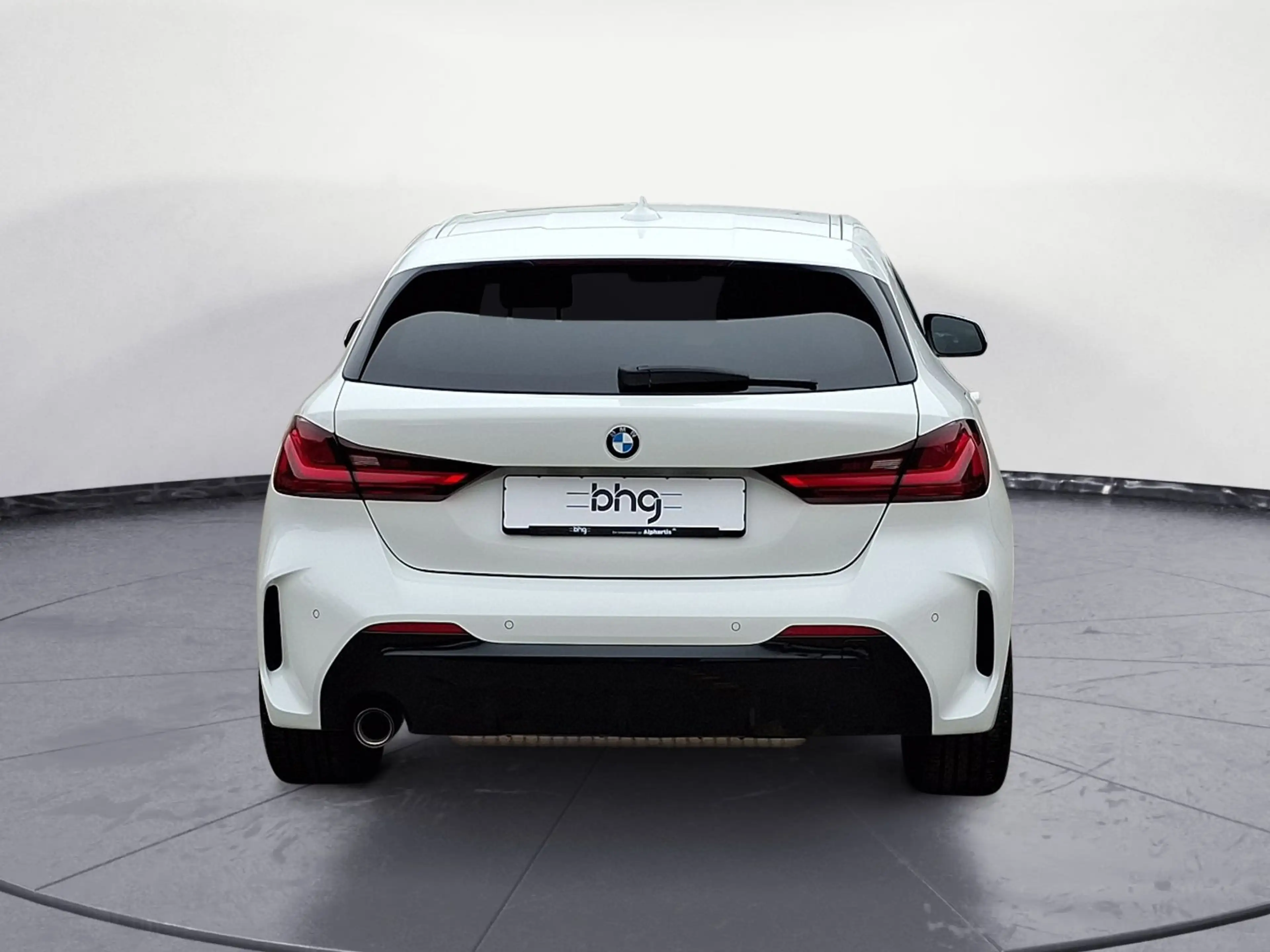 BMW 118 i M Sport — photo 5