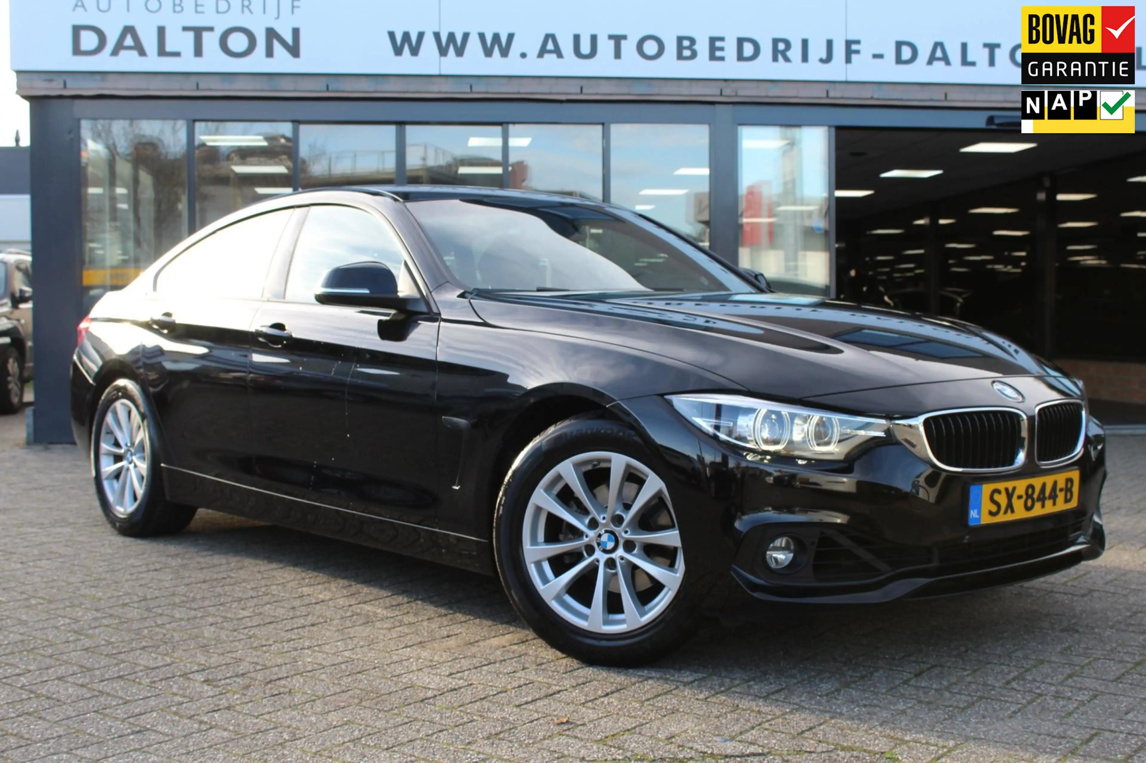 BMW 418 4-serie Gran Coupé 418i High Executive LEER / NAVI