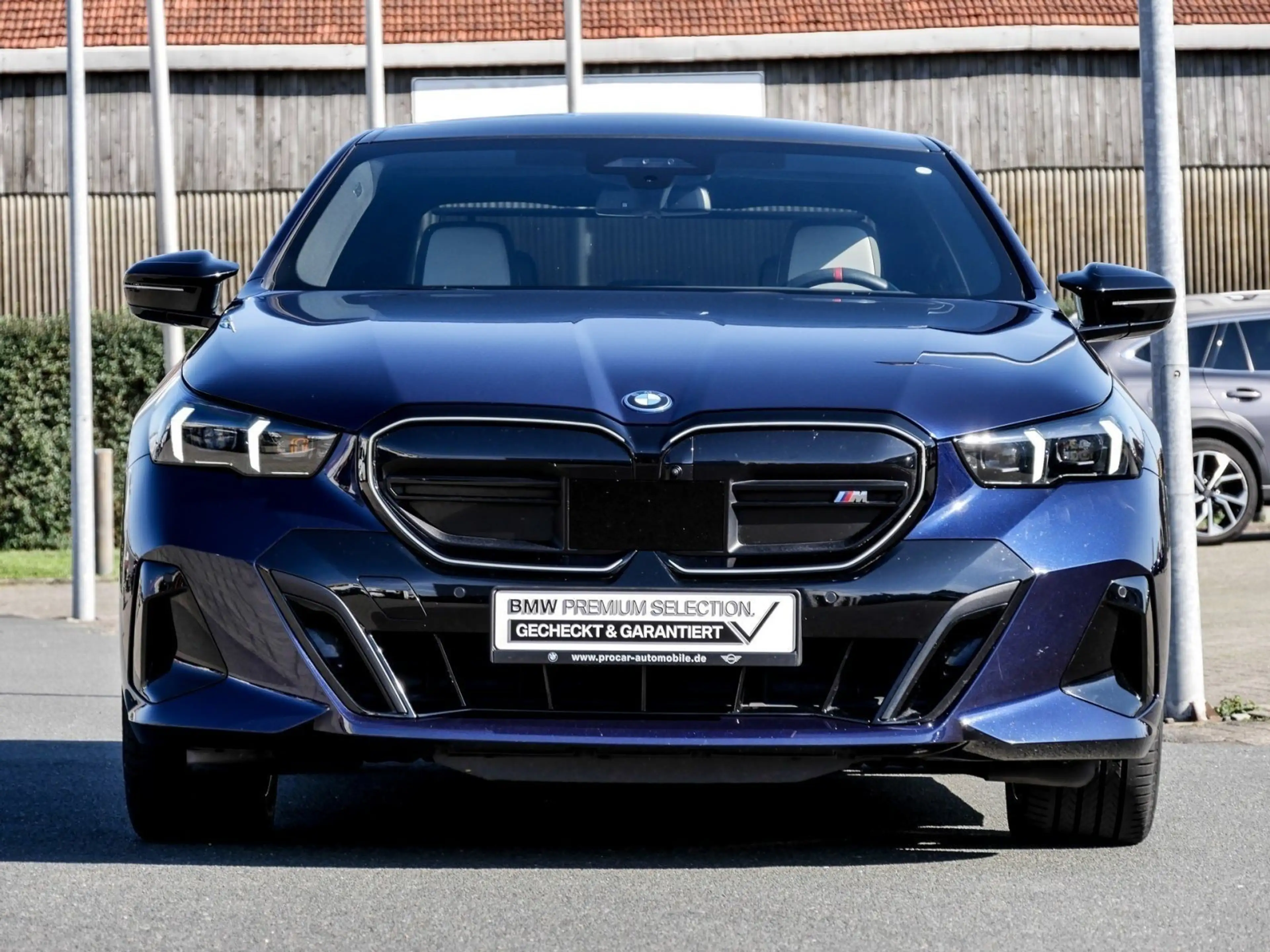 BMW i5 M60 xDrive M Sport HUD PANO ACC B&W 360 Grad — photo 18