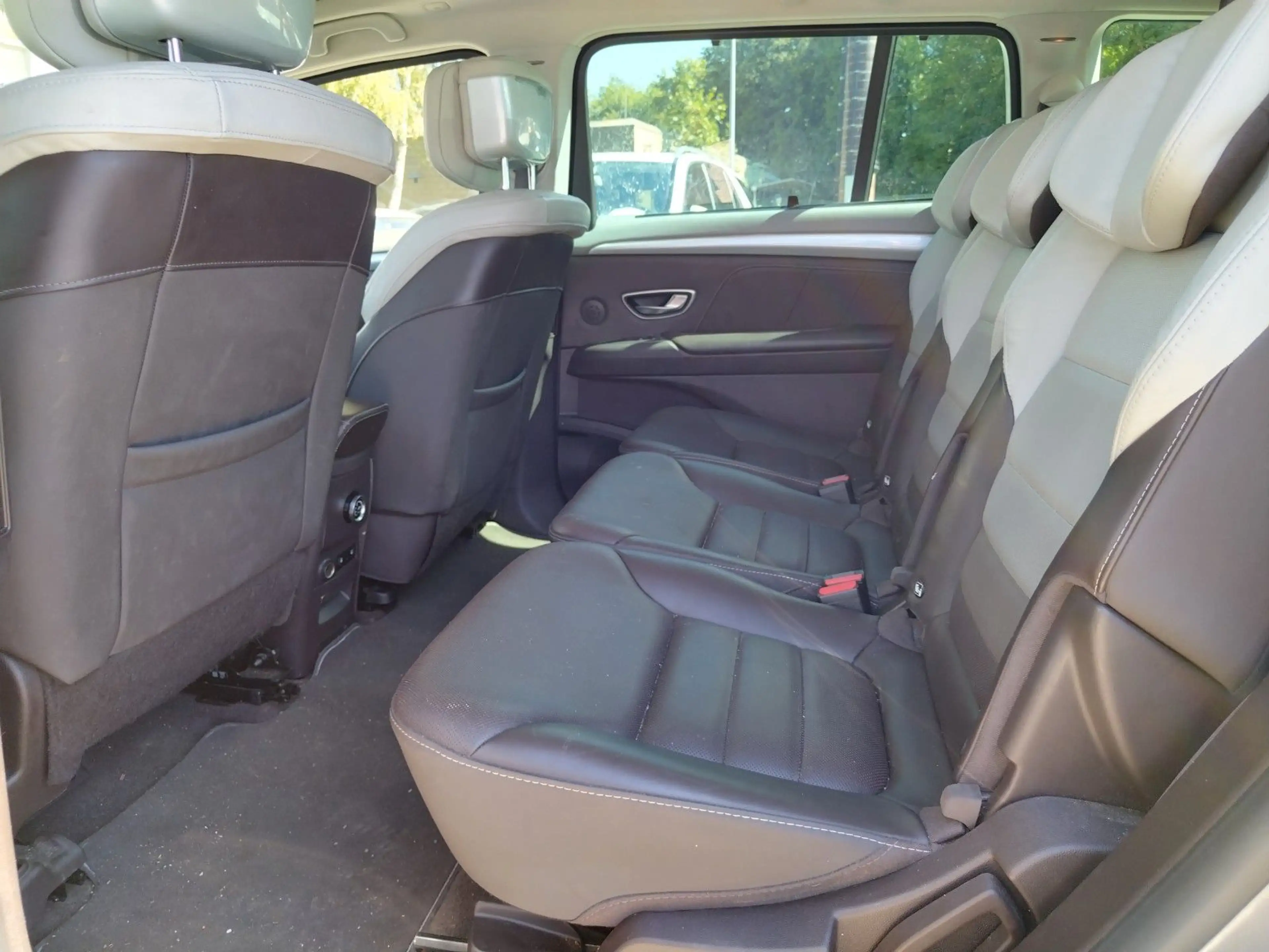 Renault Espace V Initiale Paris+VOLL+LEDER+NAVI+PANO+CAM — photo 11