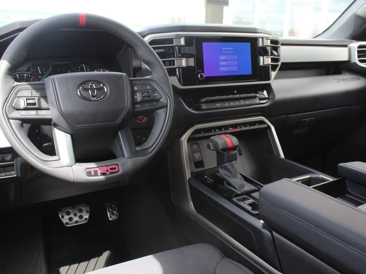 Toyota Tundra снимка Toyota Tundra