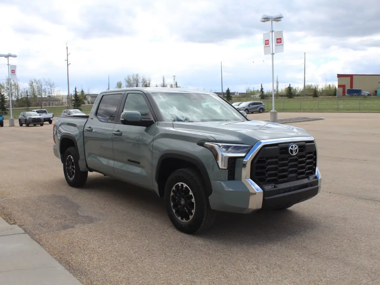 Toyota Tundra снимка Toyota Tundra