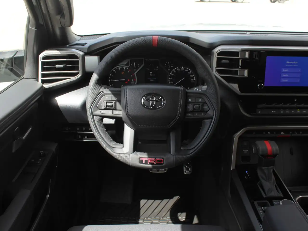 Toyota Tundra снимка Toyota Tundra