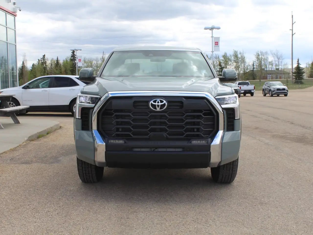Toyota Tundra снимка Toyota Tundra