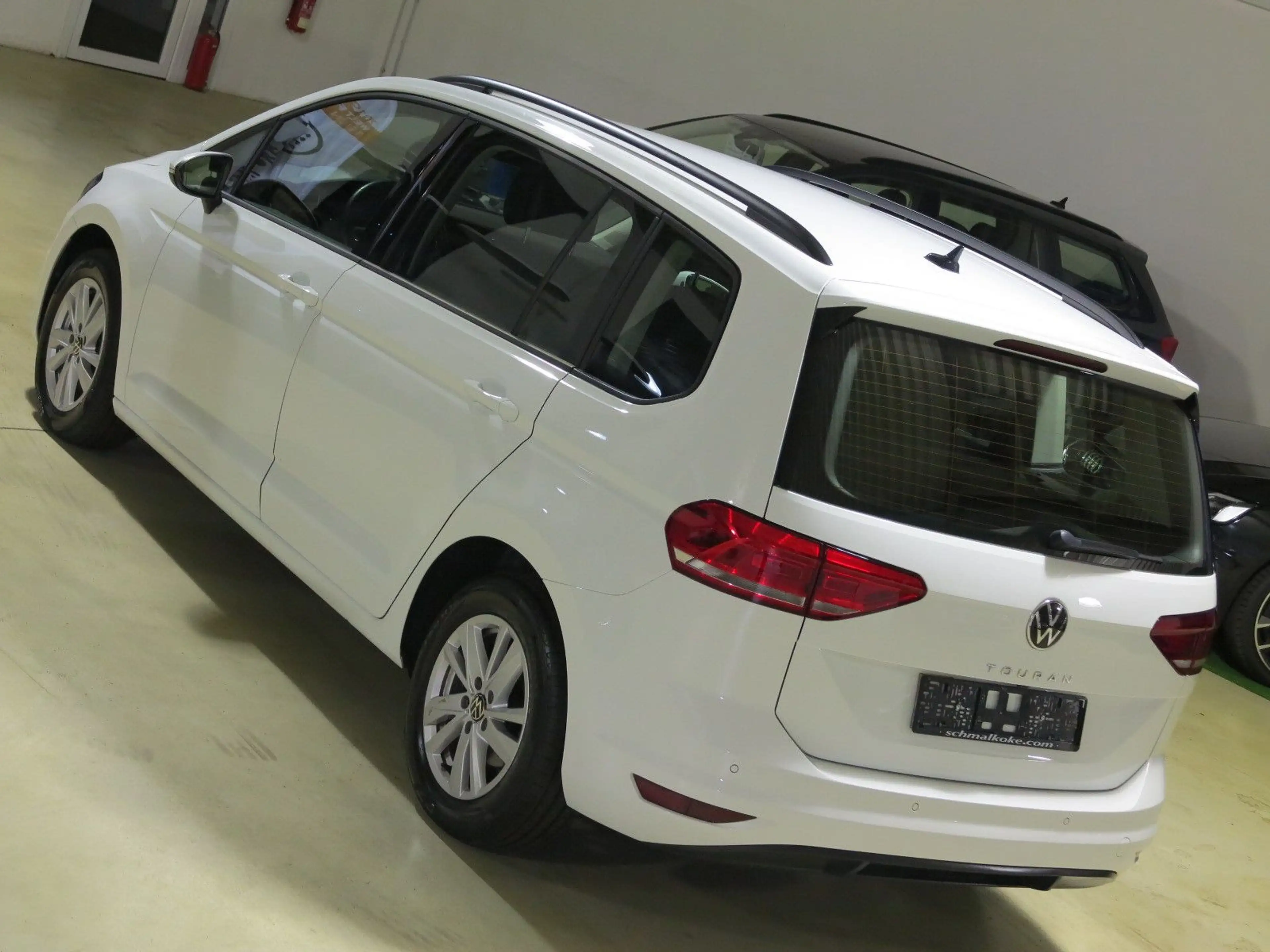Volkswagen Touran 2.0 TDI SCR COMFORTL AHK Navi ACC DAB — photo 10