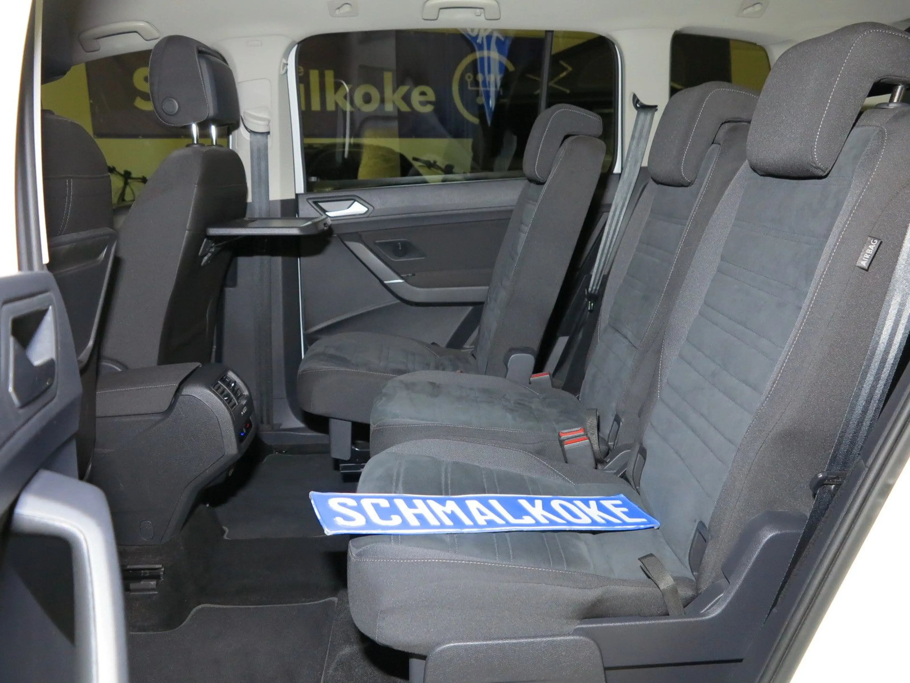 Volkswagen Touran 2.0 TDI SCR COMFORTL AHK Navi ACC DAB — photo 5