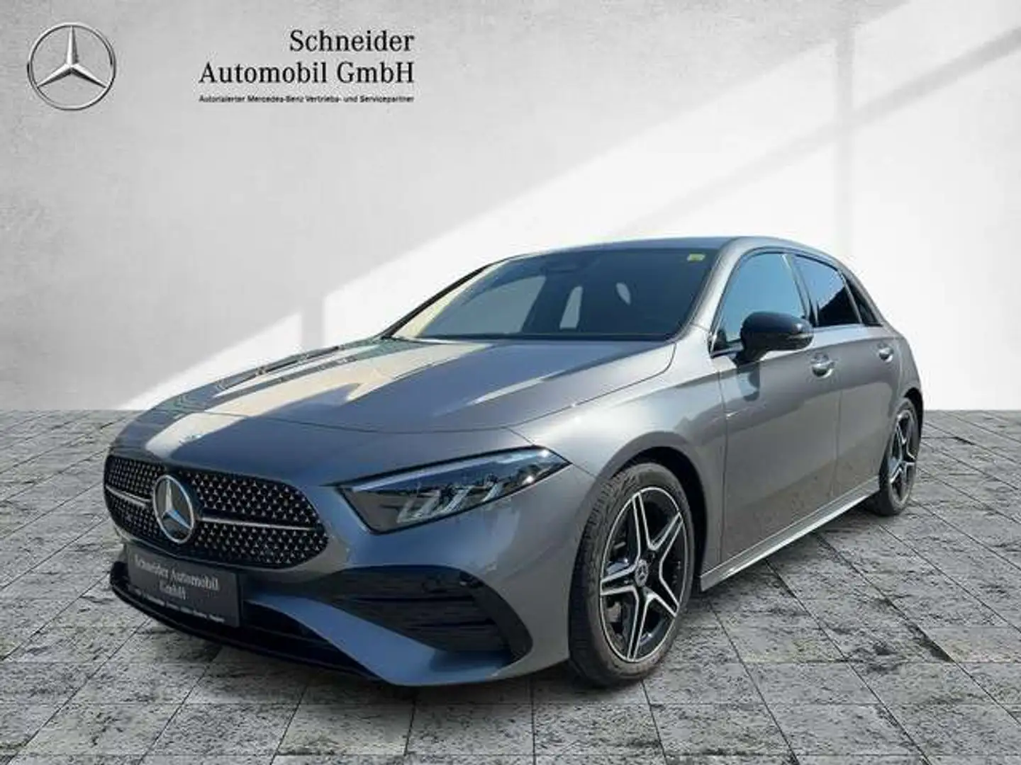Mercedes-Benz A 200 d Kompaktlimousine SpurW S-Sitz Night Sport Grau - 2